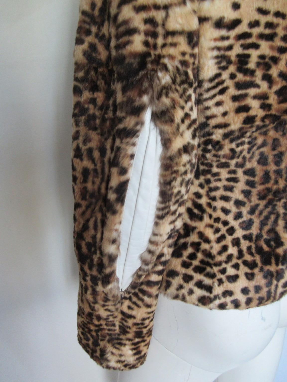 John Richmond Leopard Printed Fur Jacket size Us 8 For Sale 2