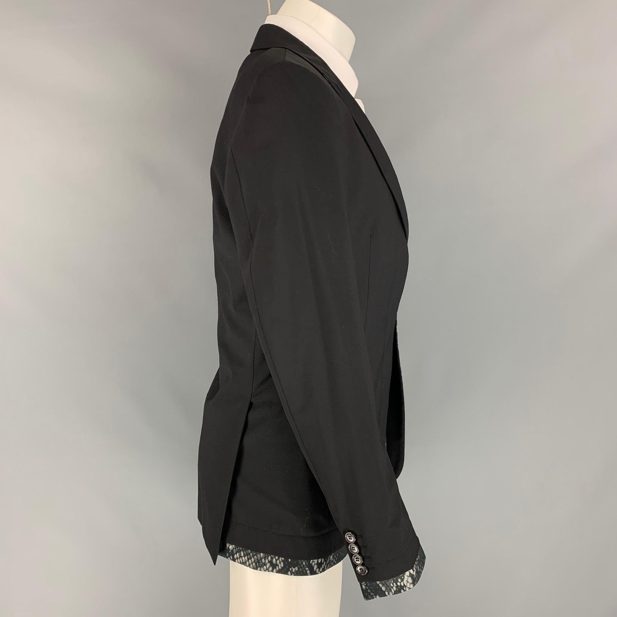 Men's JOHN RICHMOND Size 38 Black Wool Peak Lapel Sport Coat For Sale