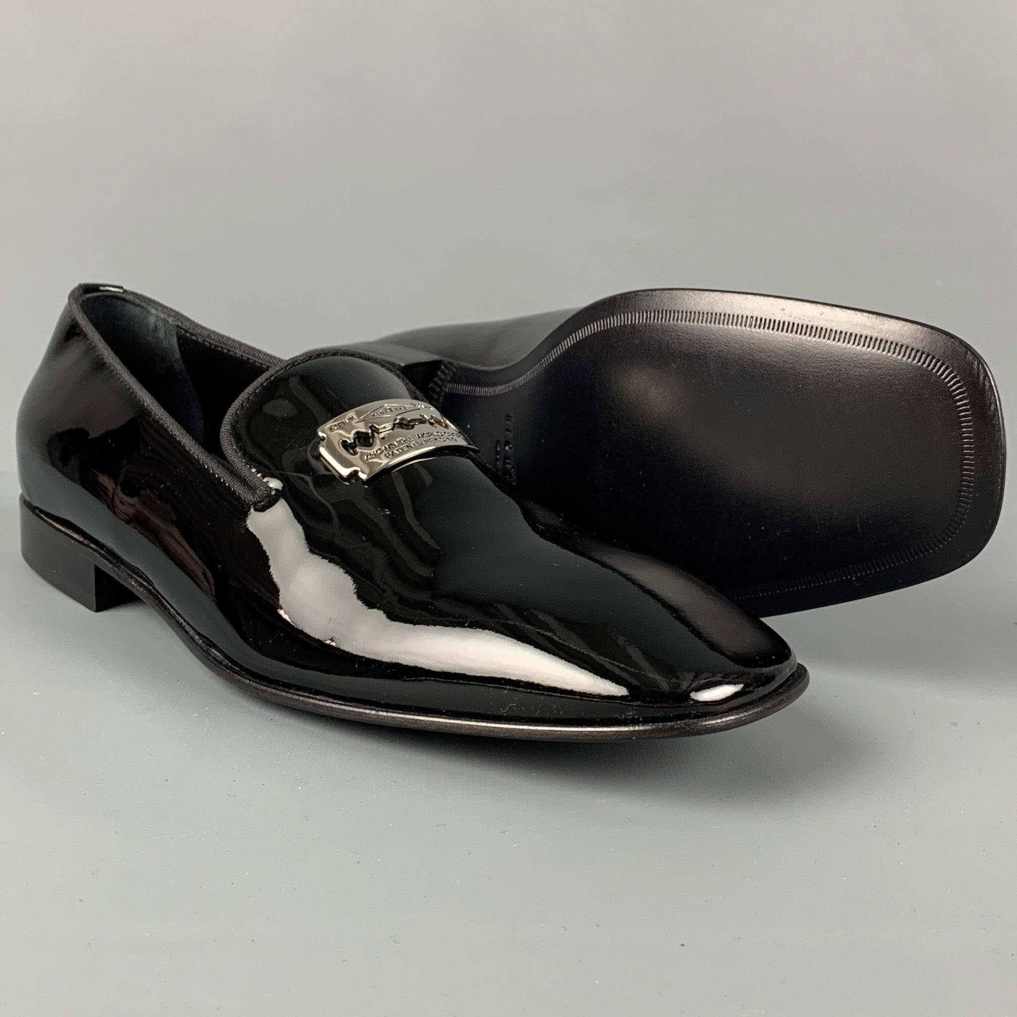 JOHN RICHMOND Size 9.5 Black Leather Slip On Razor Belt Loafers In Good Condition For Sale In San Francisco, CA