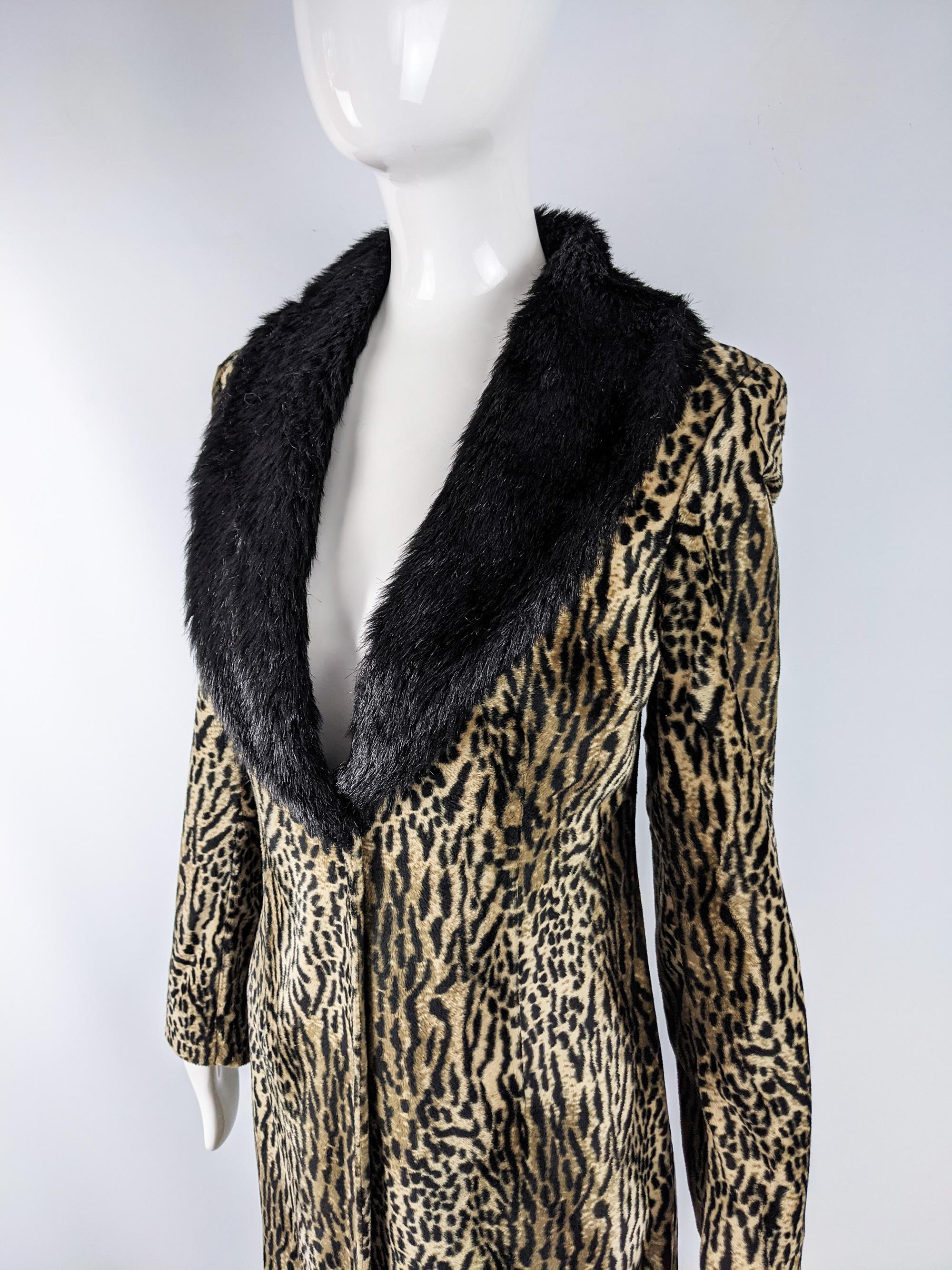 John Richmond Vintage Animal Print Maxi Coat with Faux Fur Collar, 2000s In Excellent Condition For Sale In Doncaster, South Yorkshire