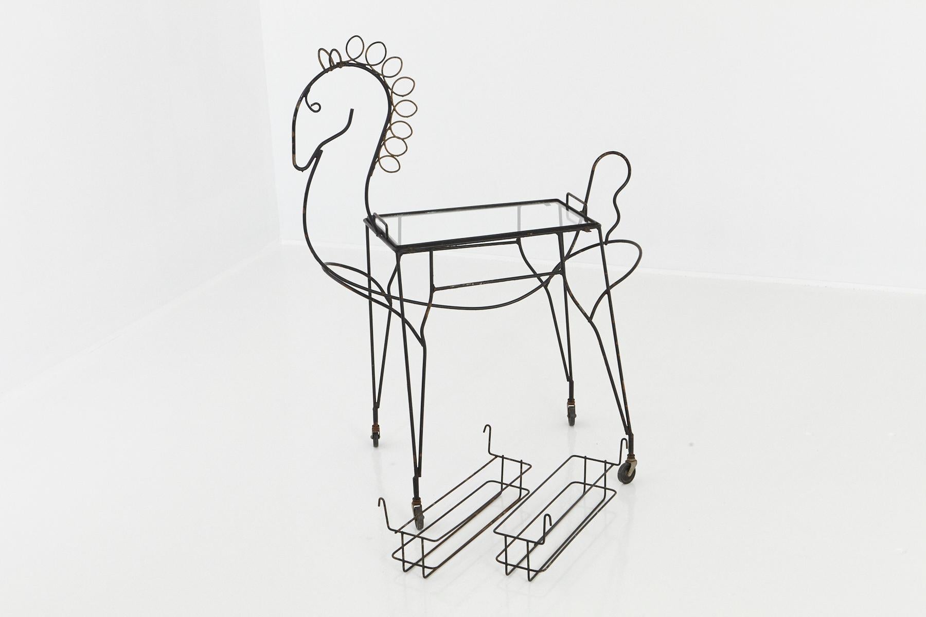 John Risley Black Iron Horse Bar Cart with Bottle Holders and Removable Tray In Good Condition For Sale In Pau, FR