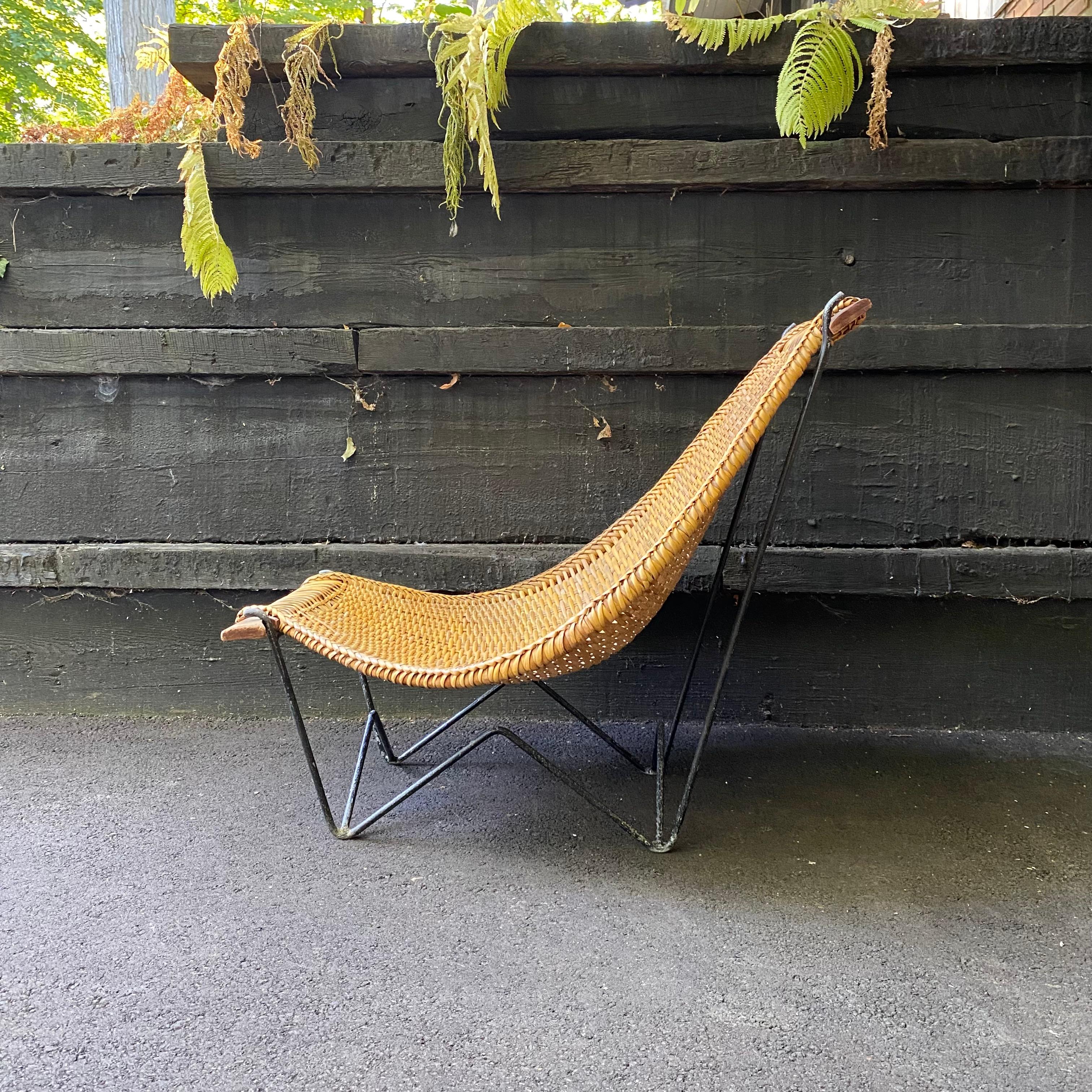 John Risley Hand-Woven Rattan Cane and Iron Duyan Lounge Chair for Ficks Reed In Good Condition In Munroe Falls, OH