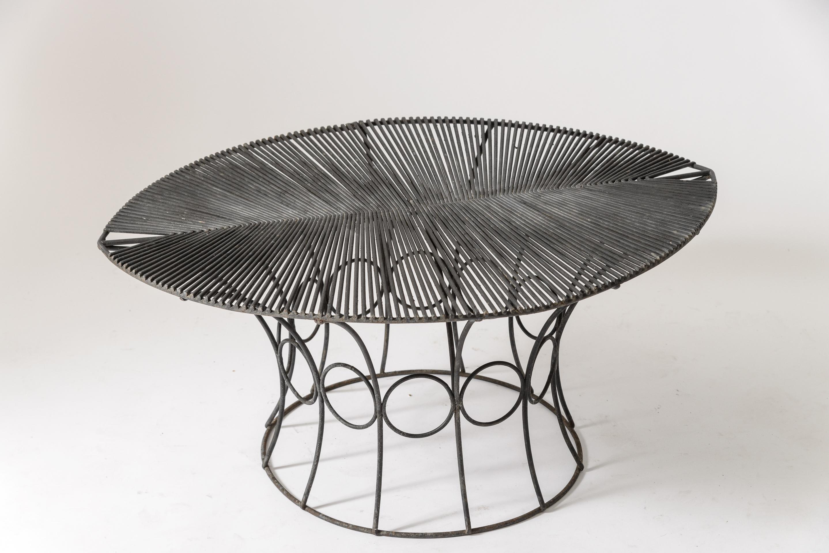 John Risley Leaf -Shaped Side Table
Original Black surface
Some oxidation
enameled steel