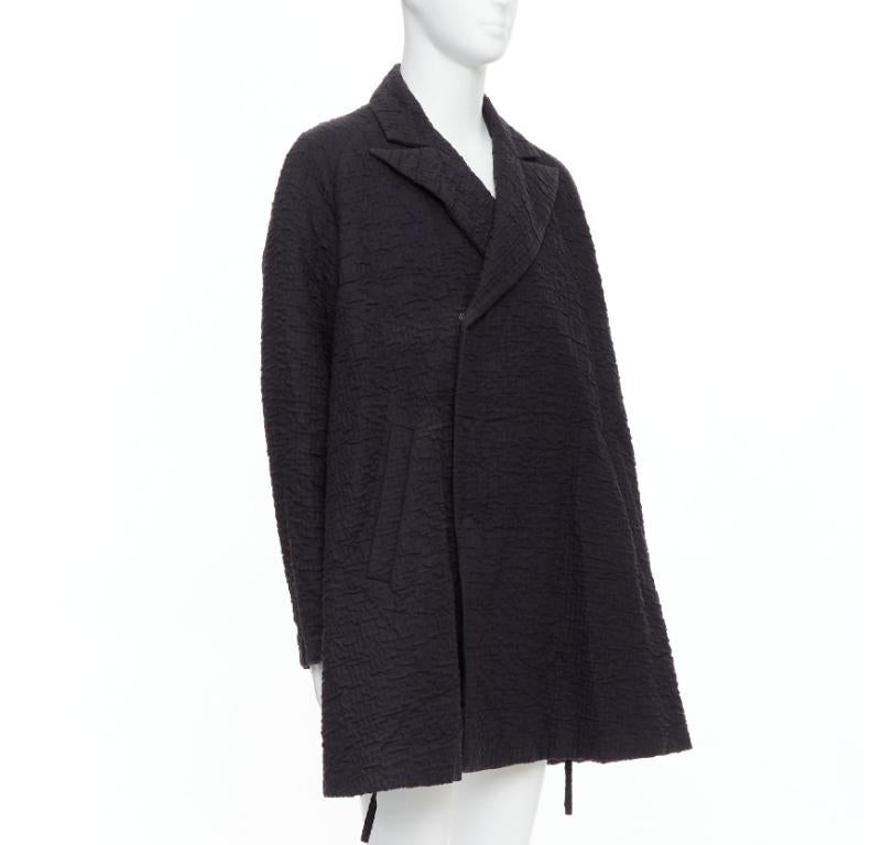 Nero JOHN ROCHA Cappotto vintage in plissé nero con struttura a svasatura frontale US38 M. in vendita