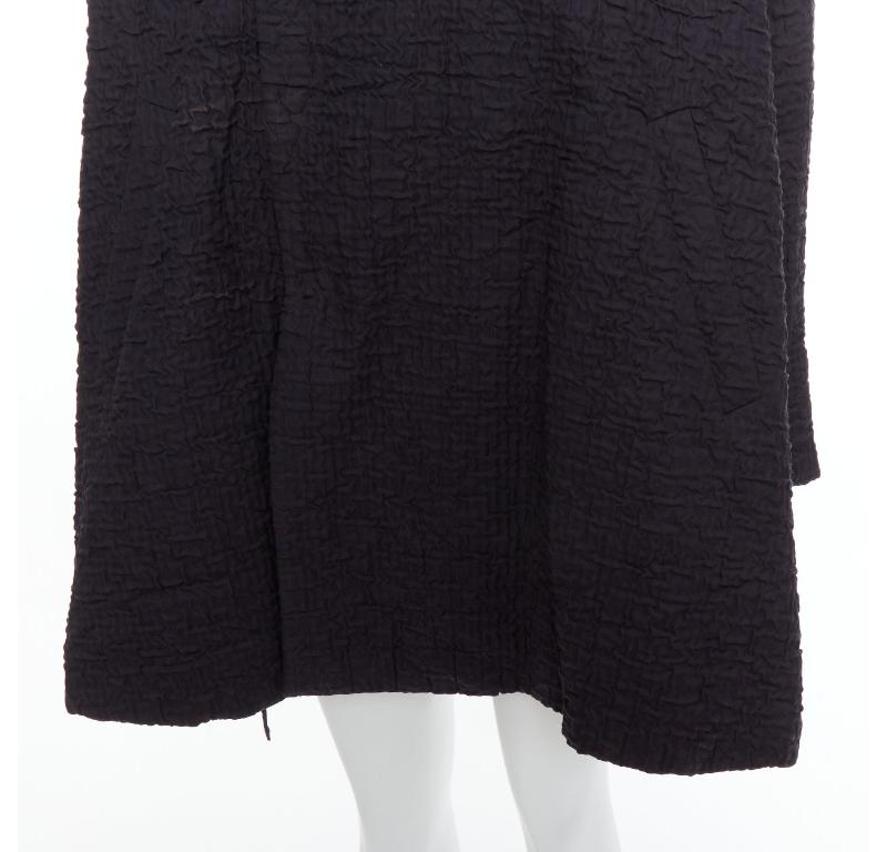 JOHN ROCHA Cappotto vintage in plissé nero con struttura a svasatura frontale US38 M. in vendita 2