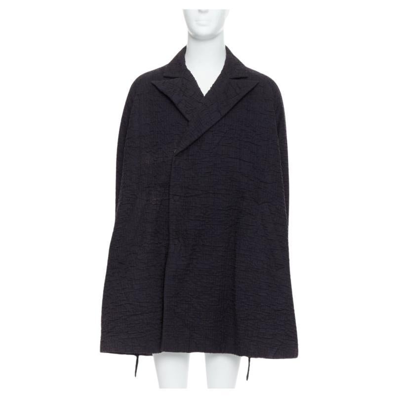 JOHN ROCHA Abrigo raglán vintage negro con textura plisada y acampanado US38 M