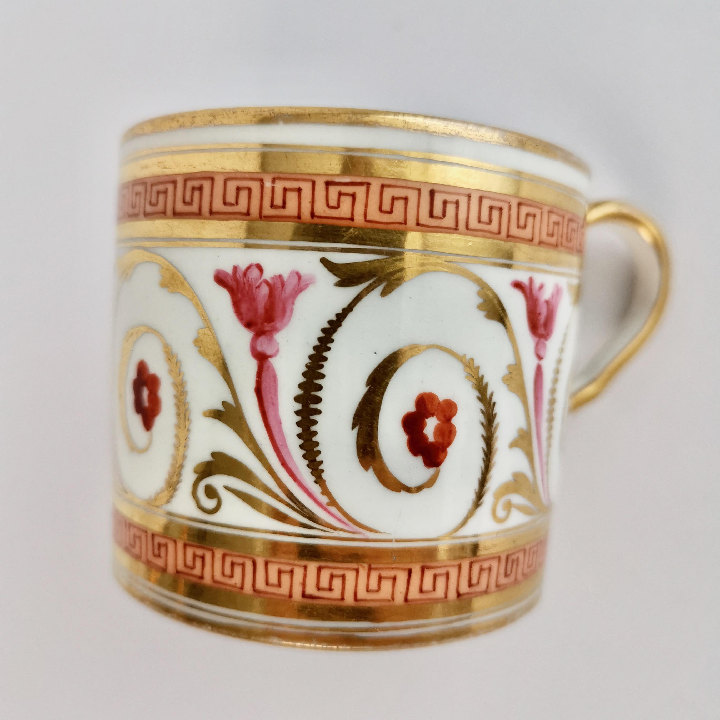 John Rose Coalport Orphaned Coffee Can Gilt, Peach and Pink, Regency, circa 1810 In Good Condition In London, GB