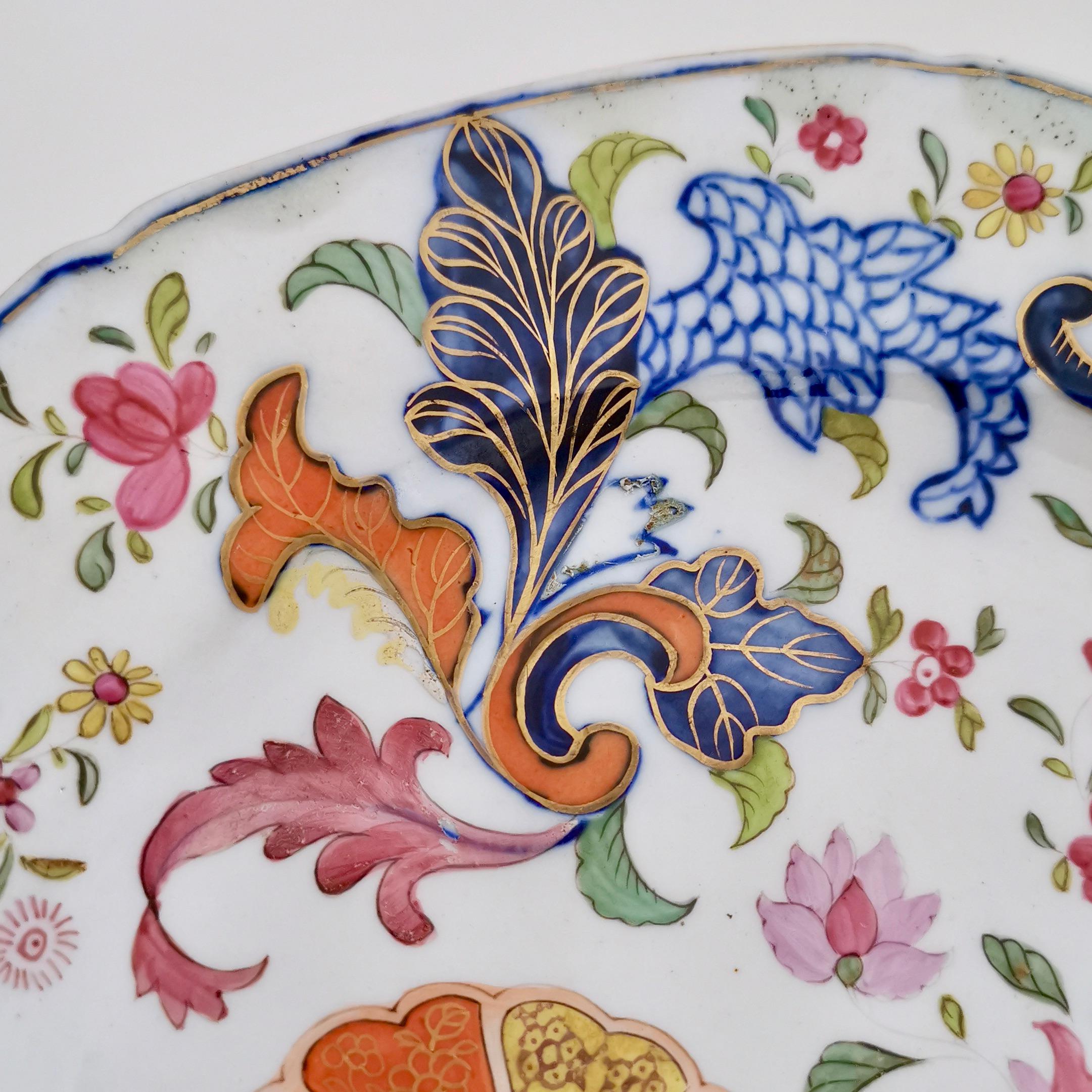 Hand-Painted John Rose Coalport Porcelain Plate, Japanese Kamon, George III, circa 1800