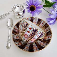 John Rose Coalport Porcelain Teacup Polychrome Cobalt Blue 18-Faceted circa 1800