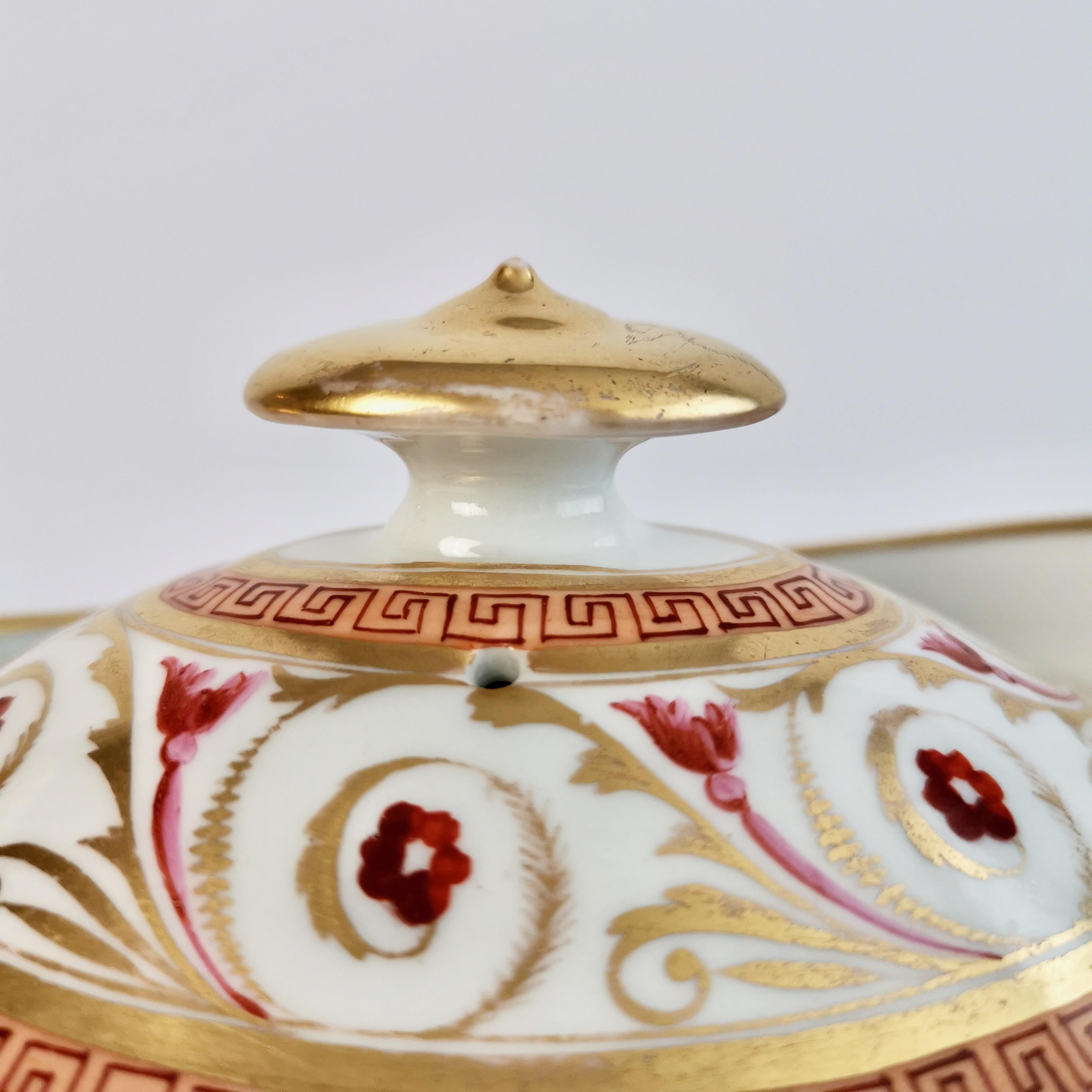 John Rose Coalport Porcelain Teapot, Peach, Gilt and Pink, Regency, circa 1810 1