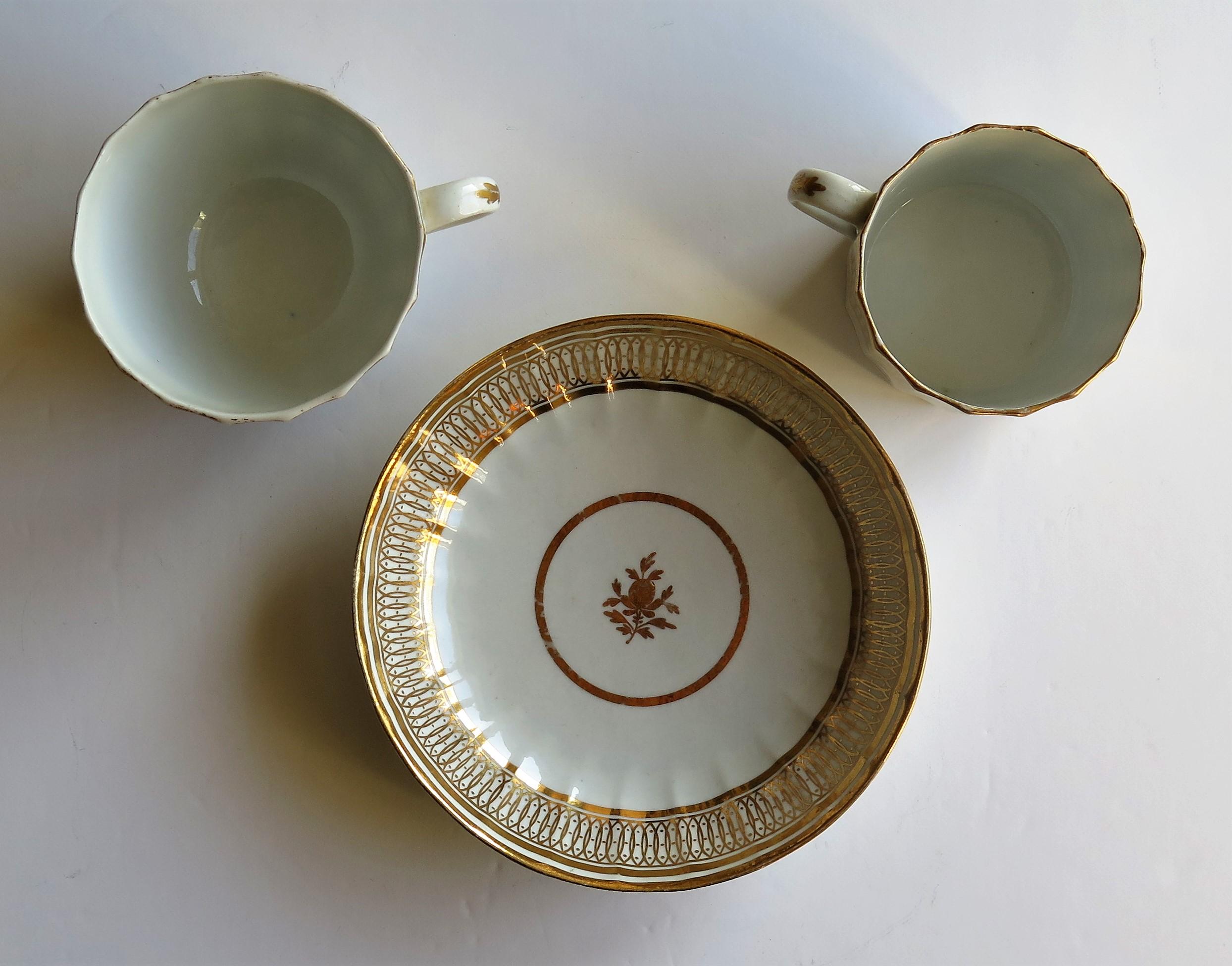 John Rose Coalport TRIO Porcelain Gilded Royal Garter Pattern, Circa 1800 For Sale 10