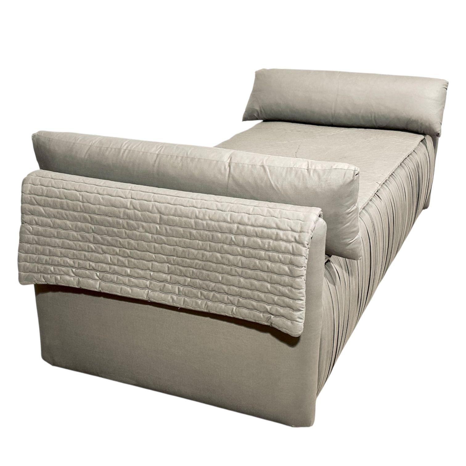 American John Saladino Chaise/Daybed, 1980 For Sale