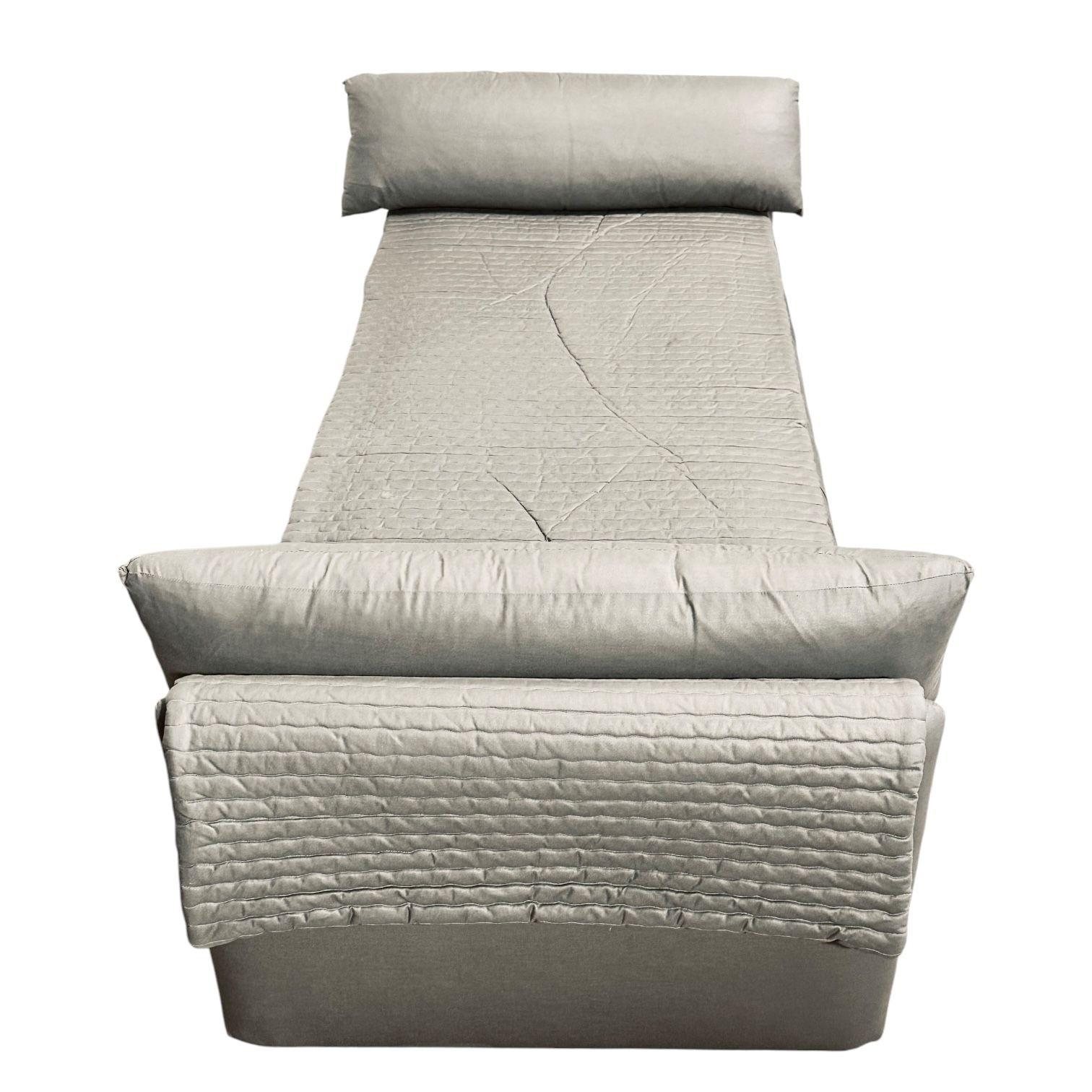 John Saladino Chaise/Daybed, 1980 In Good Condition For Sale In Chicago, IL