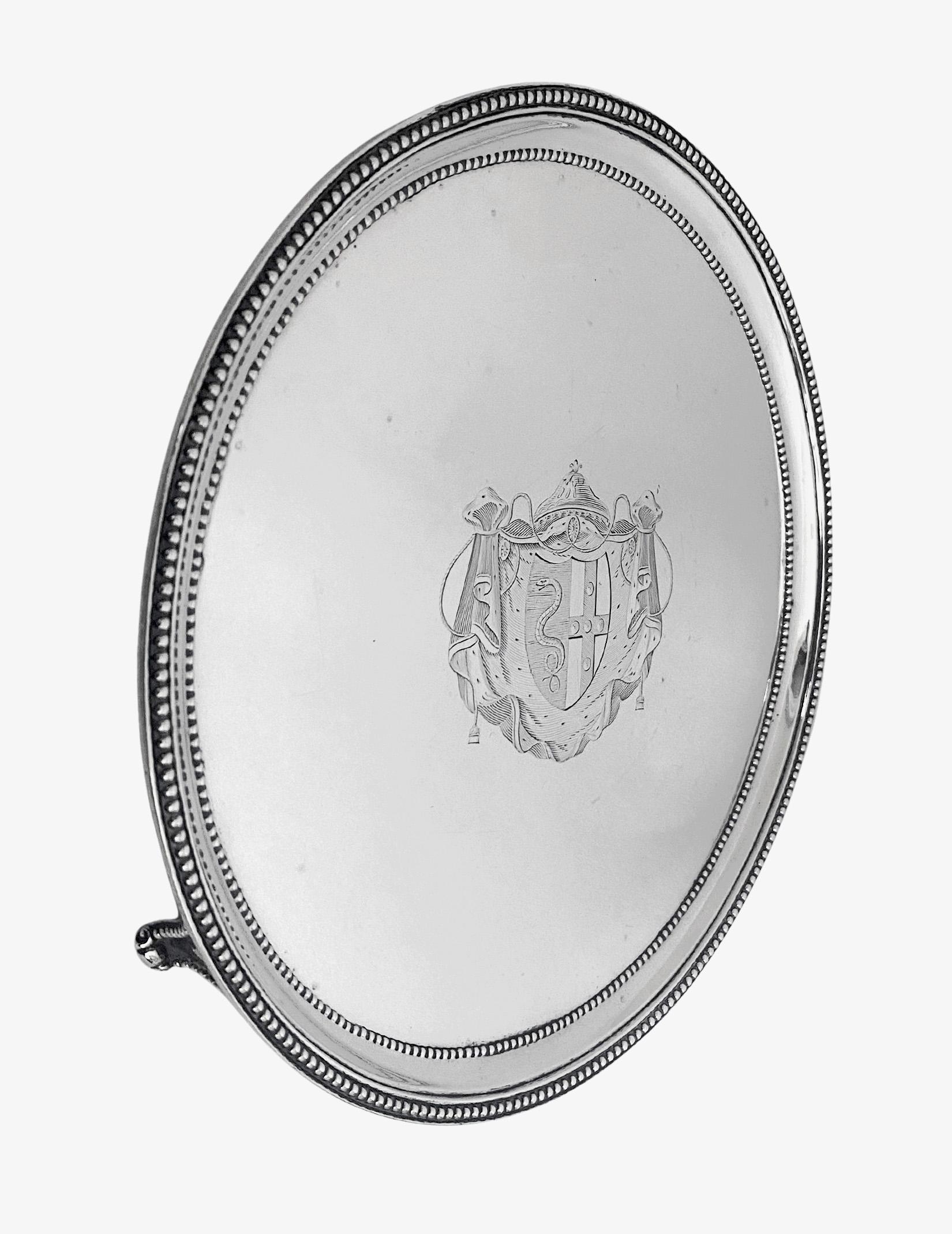 Bandeja de plata georgiana John Scofield Londres 1785 siglo XVIII y antes en venta