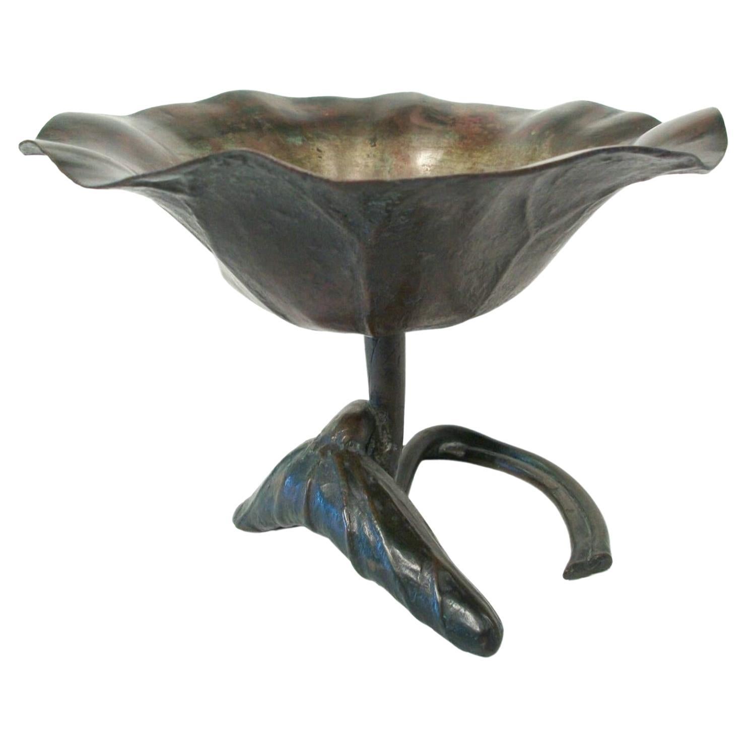 John Scott Bradstreet - Bronze Lotus Bowl - United States - circa 1900 For Sale