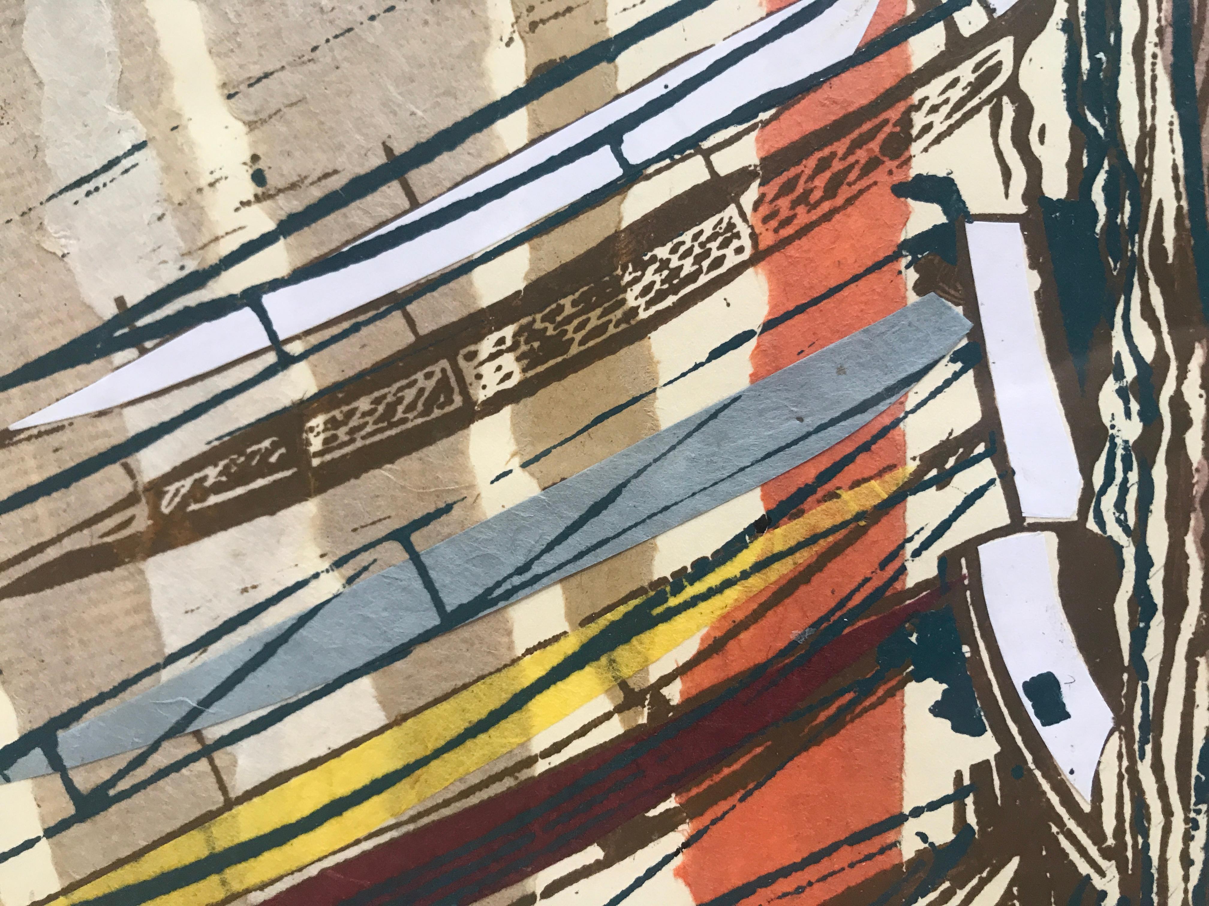 Close Finish ist ein Original-Linolschnitt auf Papier von John Scott Martin. Nachdem ich eine Reihe von Linolblöcken ausgeschnitten habe, bereite ich den Hintergrund für die Collage vor. Die Collagen aus farbigen, strukturierten und dekorativen