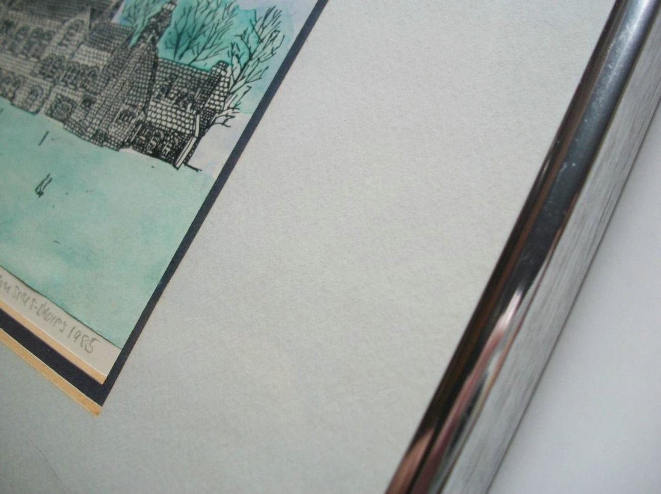 JOHN SIRIS-DAVIES - 'U of T' - Handkolorierter Druck - Gerahmt - Kanada - CIRCA 1985 im Zustand „Gut“ im Angebot in Chatham, ON