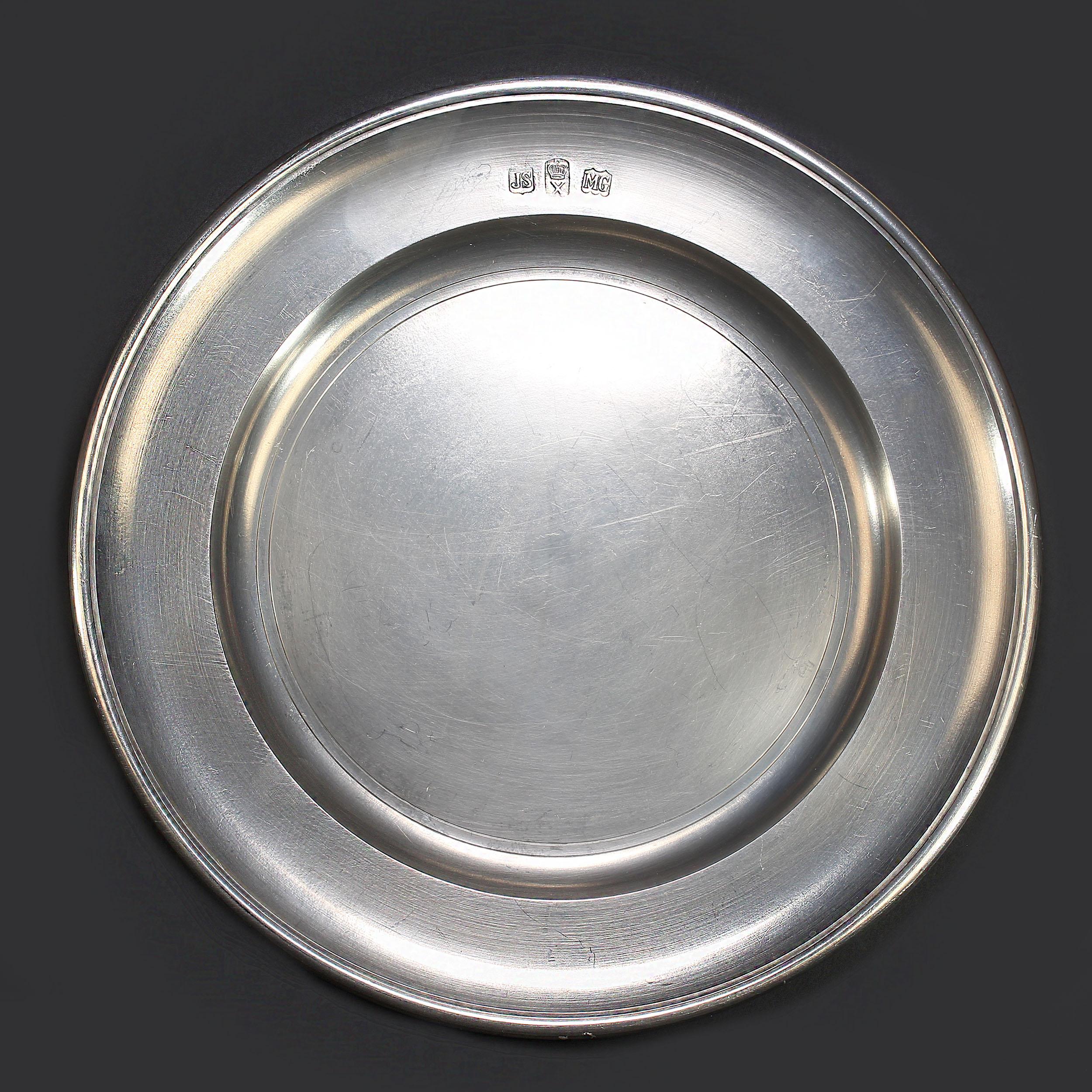 Plato de Servir Redondo de Peltre Brasileño de 11,5 Pulgadas John Somers en venta 6