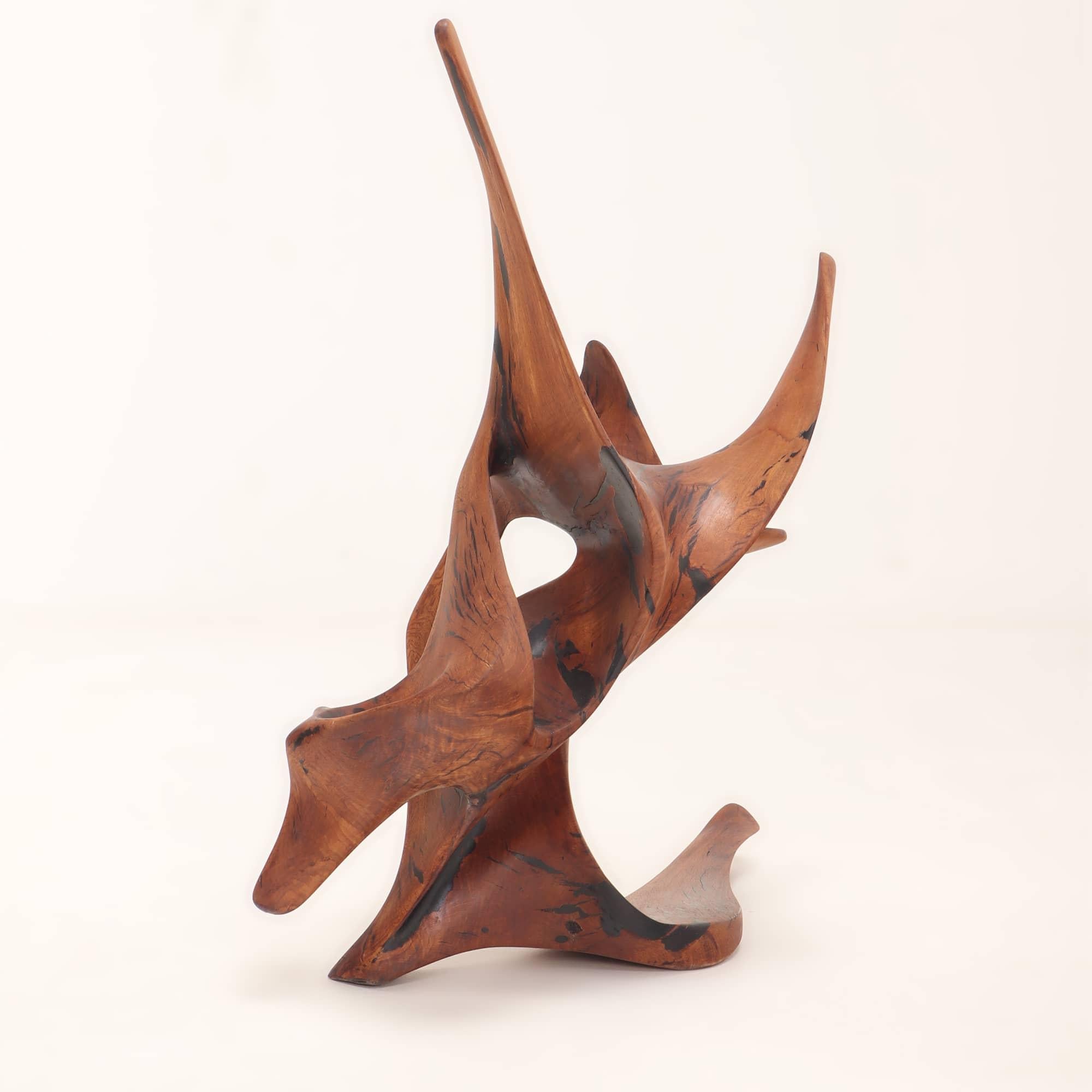 English John Spielman (British, born 1944) large abstract carved wood sculpture c. 1970 For Sale