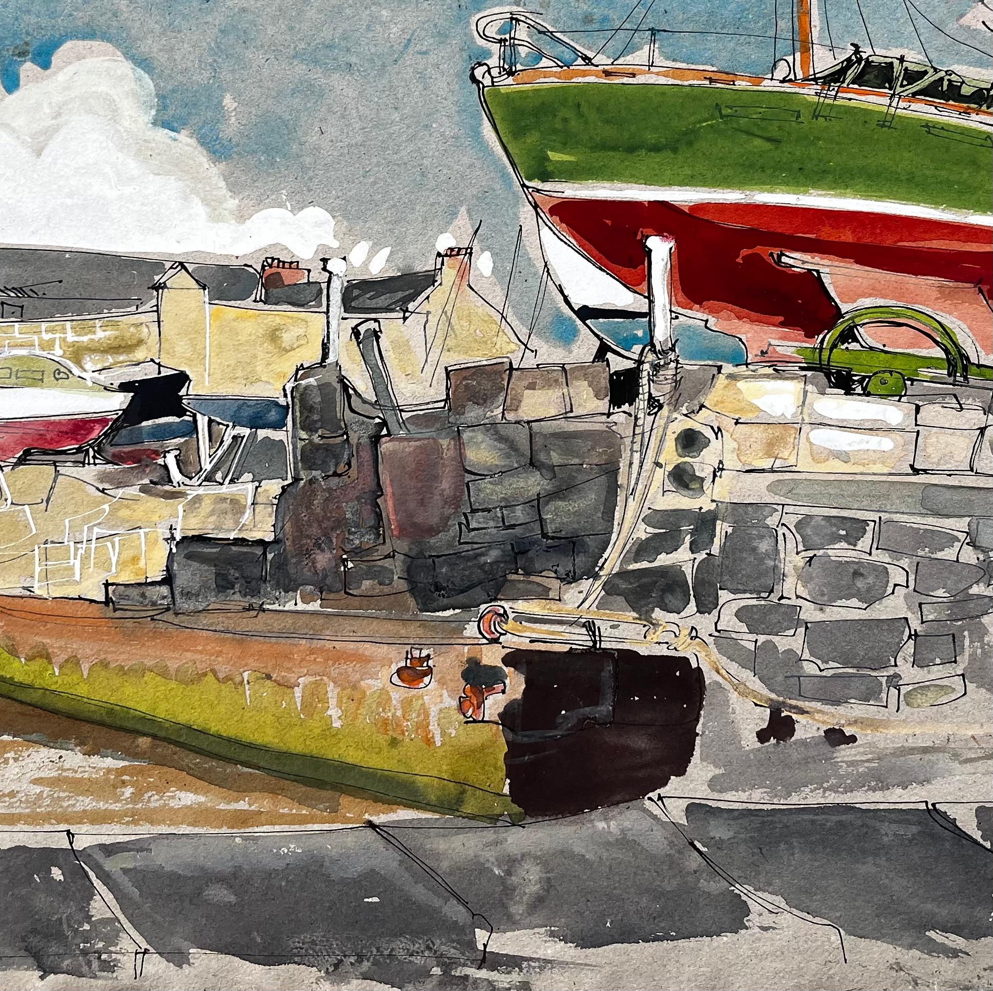 Voilier vert et rouge dans la cour du port avec des voitures anciennes Aquarelle en vente 1