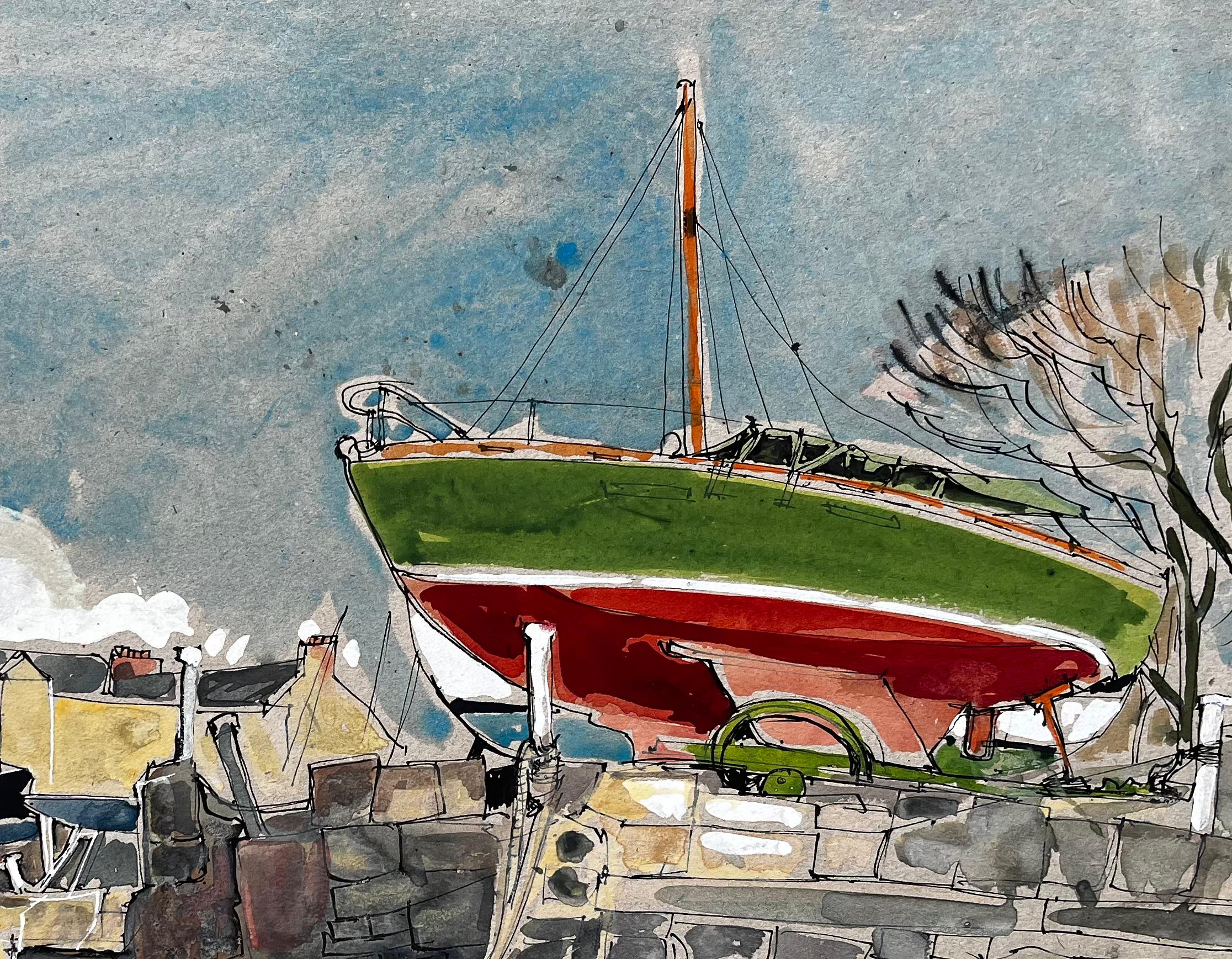 Voilier vert et rouge dans la cour du port avec des voitures anciennes Aquarelle en vente 3