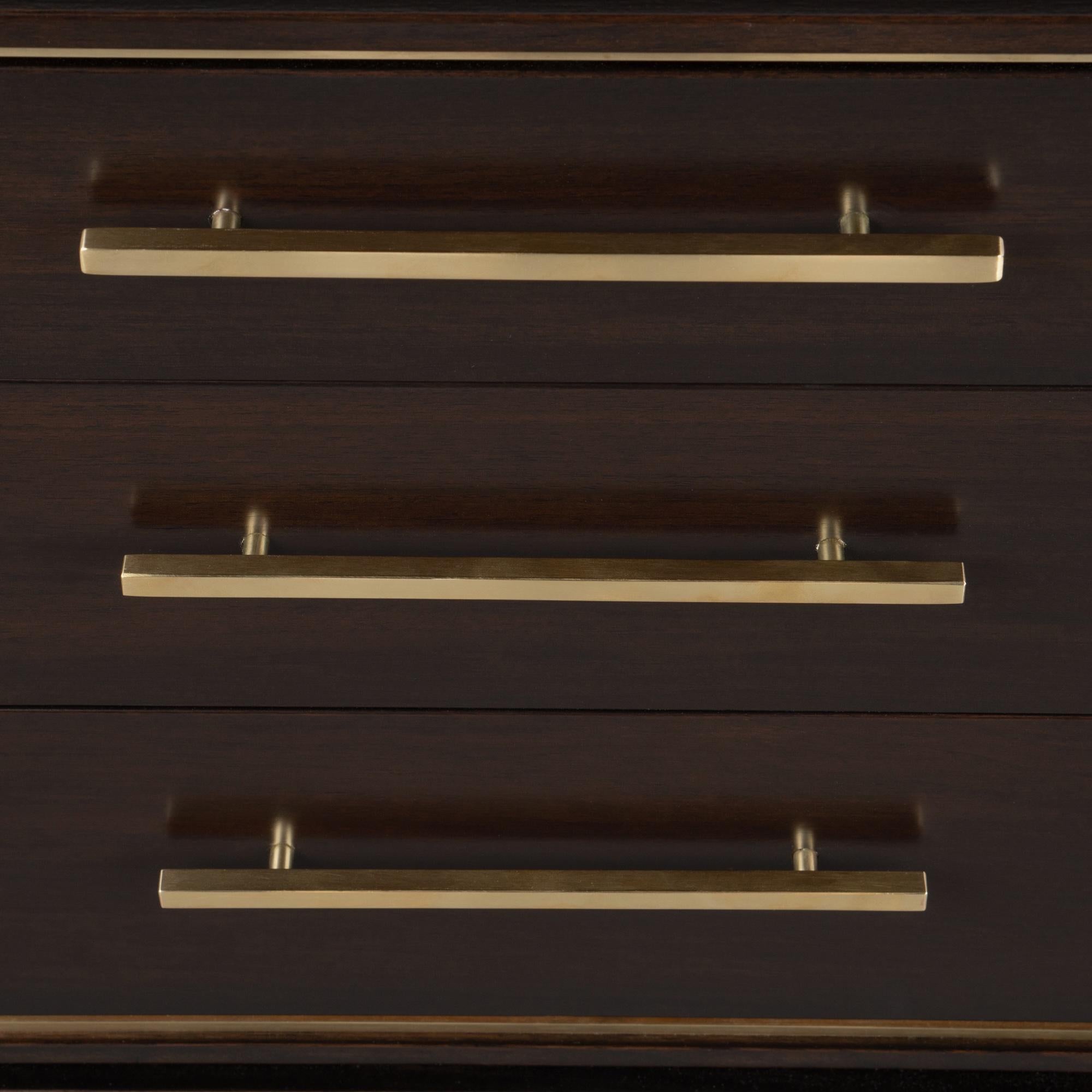 John Stuart 3-Drawer Nightstand End Tables in Walnut with Brass Inlay, Pair For Sale 7