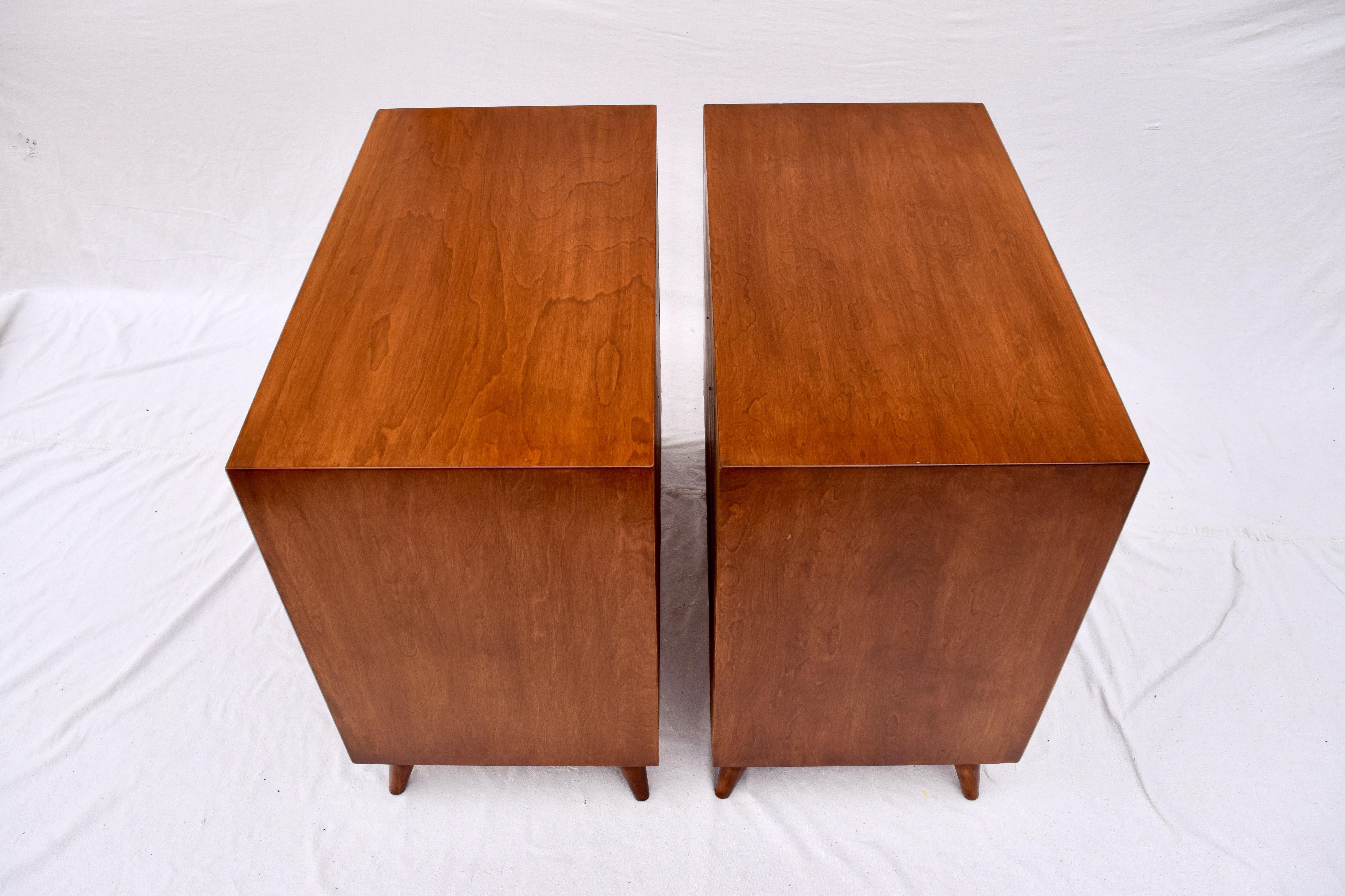 1950's John Stuart Bachelor Chests In Excellent Condition In Southampton, NJ