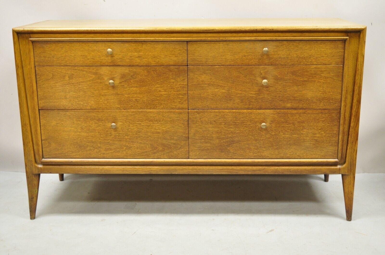 John Stuart Facade Mt. Airy Furniture walnut Mid-Century Modern double dressers - a Pair. Listing includes (2) dressers, John Stuart 