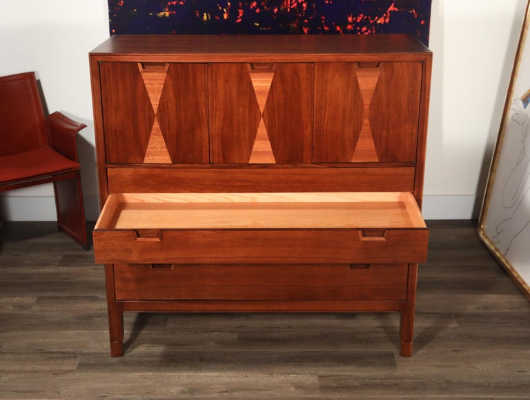 John Stuart for Janus Collection Walnut Highboy Dresser, Fully Restored In Excellent Condition For Sale In Los Angeles, CA