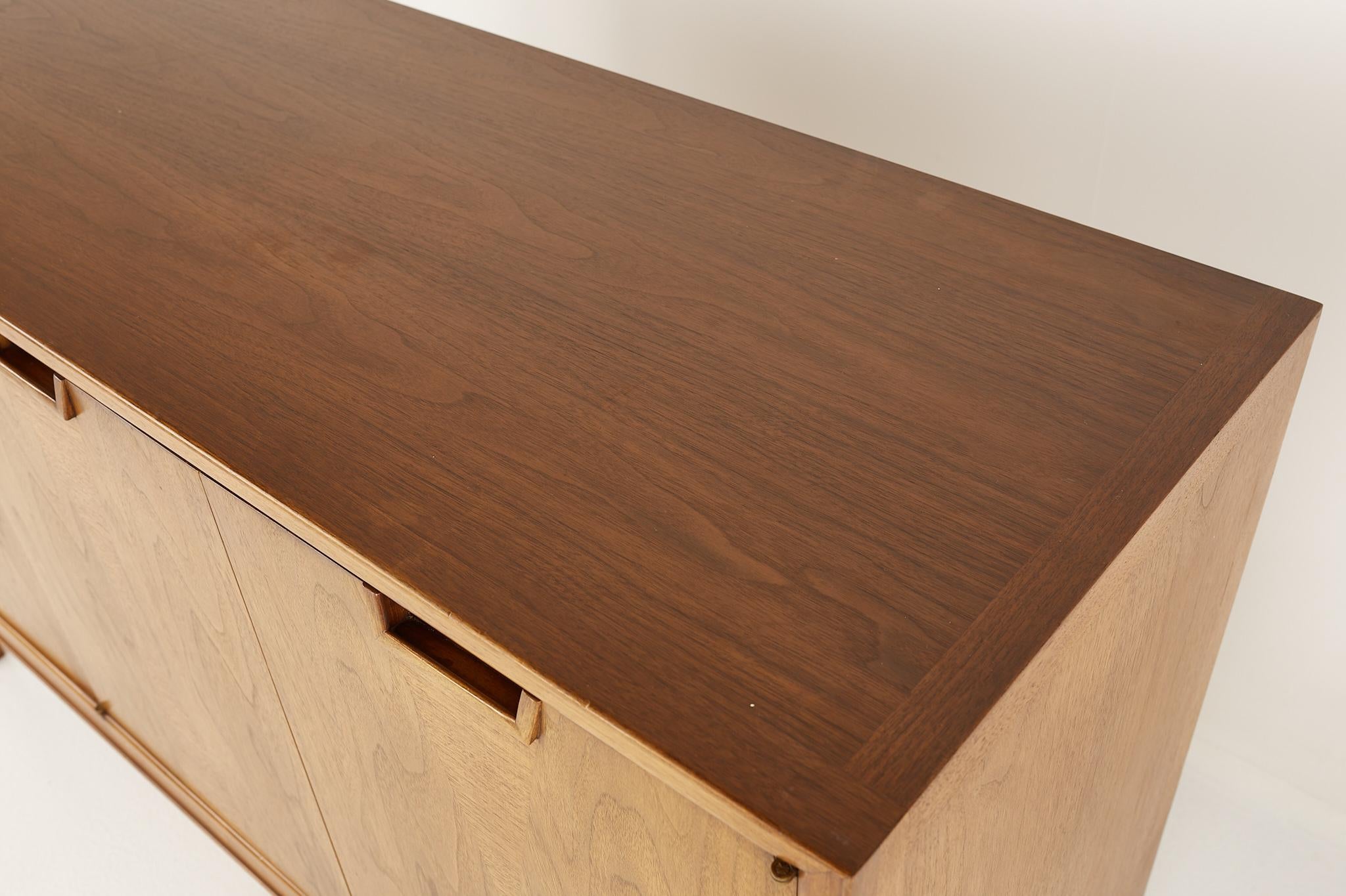 Late 20th Century John Stuart for Mount Airy Janus Collection MCM Walnut 3 Door Sideboard Credenza