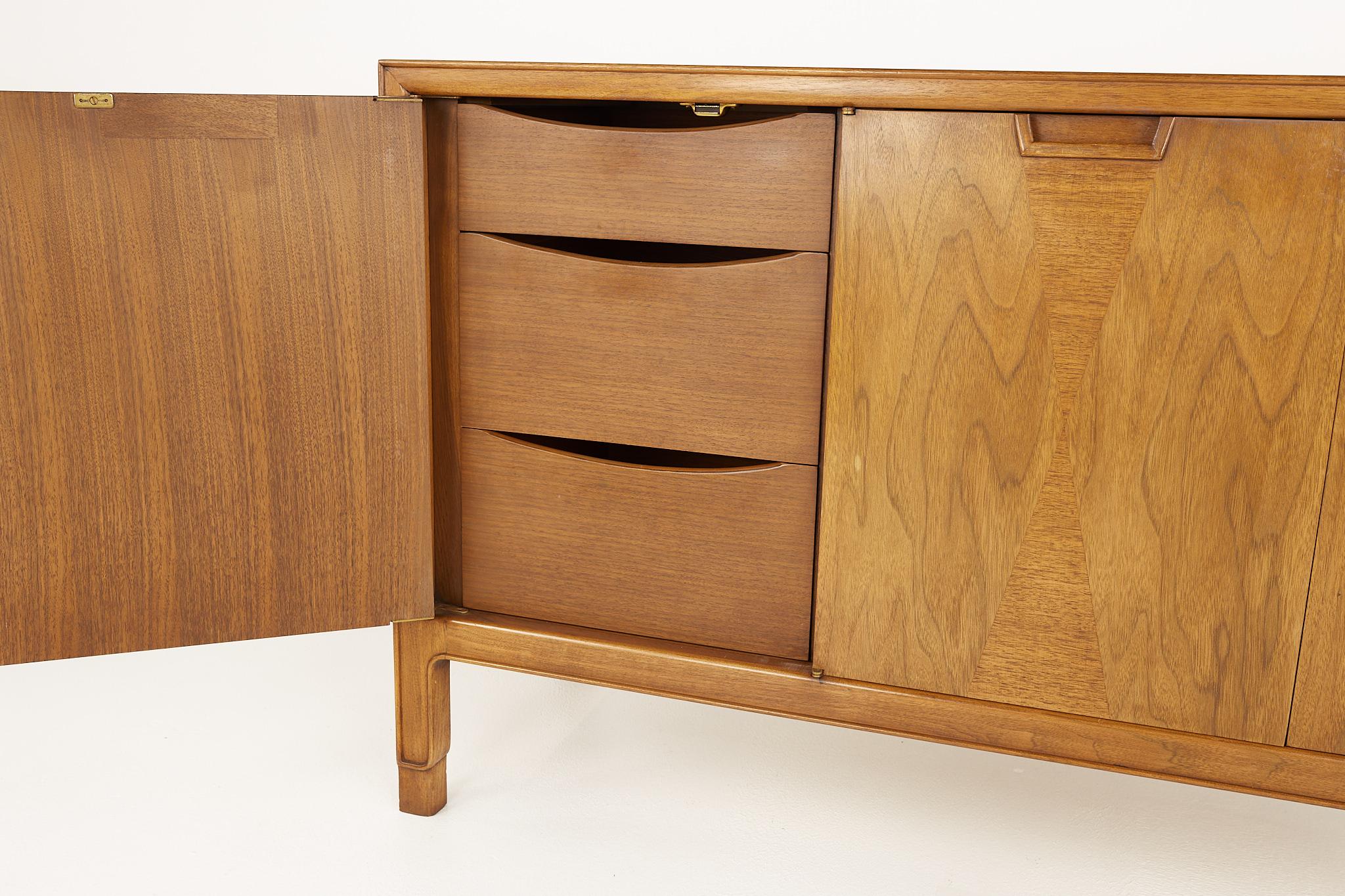 John Stuart for Mount Airy Janus Collection MCM Walnut 3 Door Sideboard Credenza 1