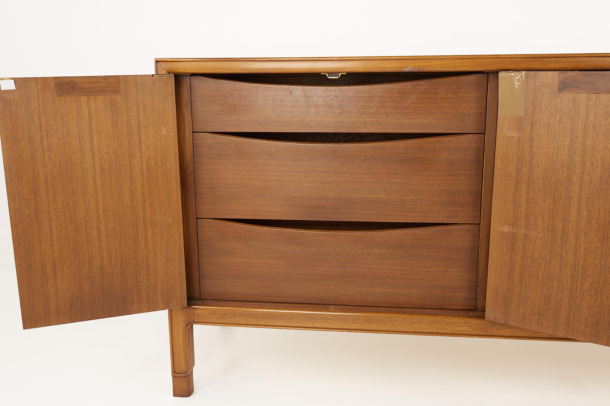 John Stuart for Mount Airy Janus Collection MCM Walnut Long Sideboard Credenza 5