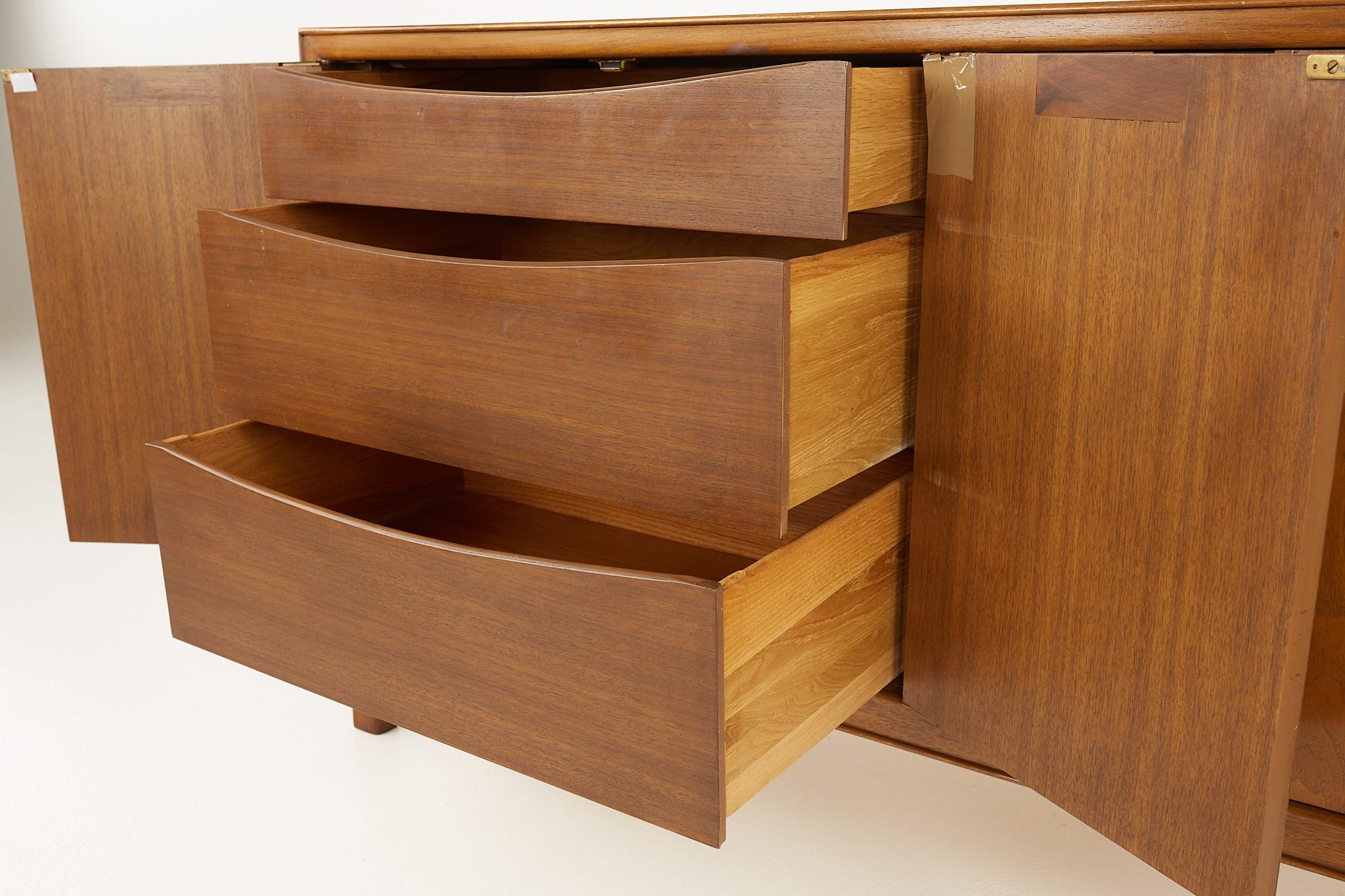 John Stuart for Mount Airy Janus Collection MCM Walnut Long Sideboard Credenza 6