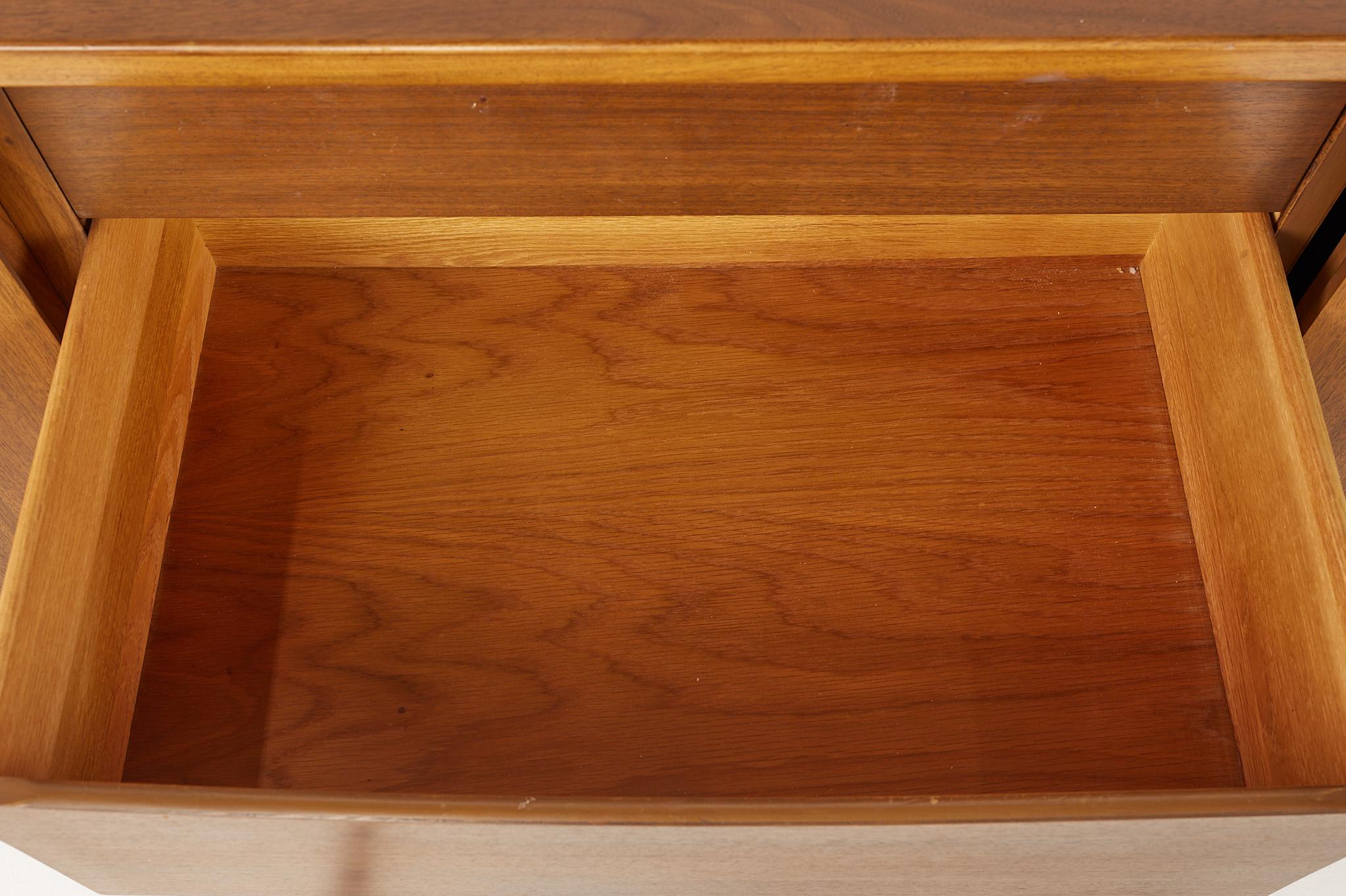 John Stuart for Mount Airy Janus Collection MCM Walnut Long Sideboard Credenza 8