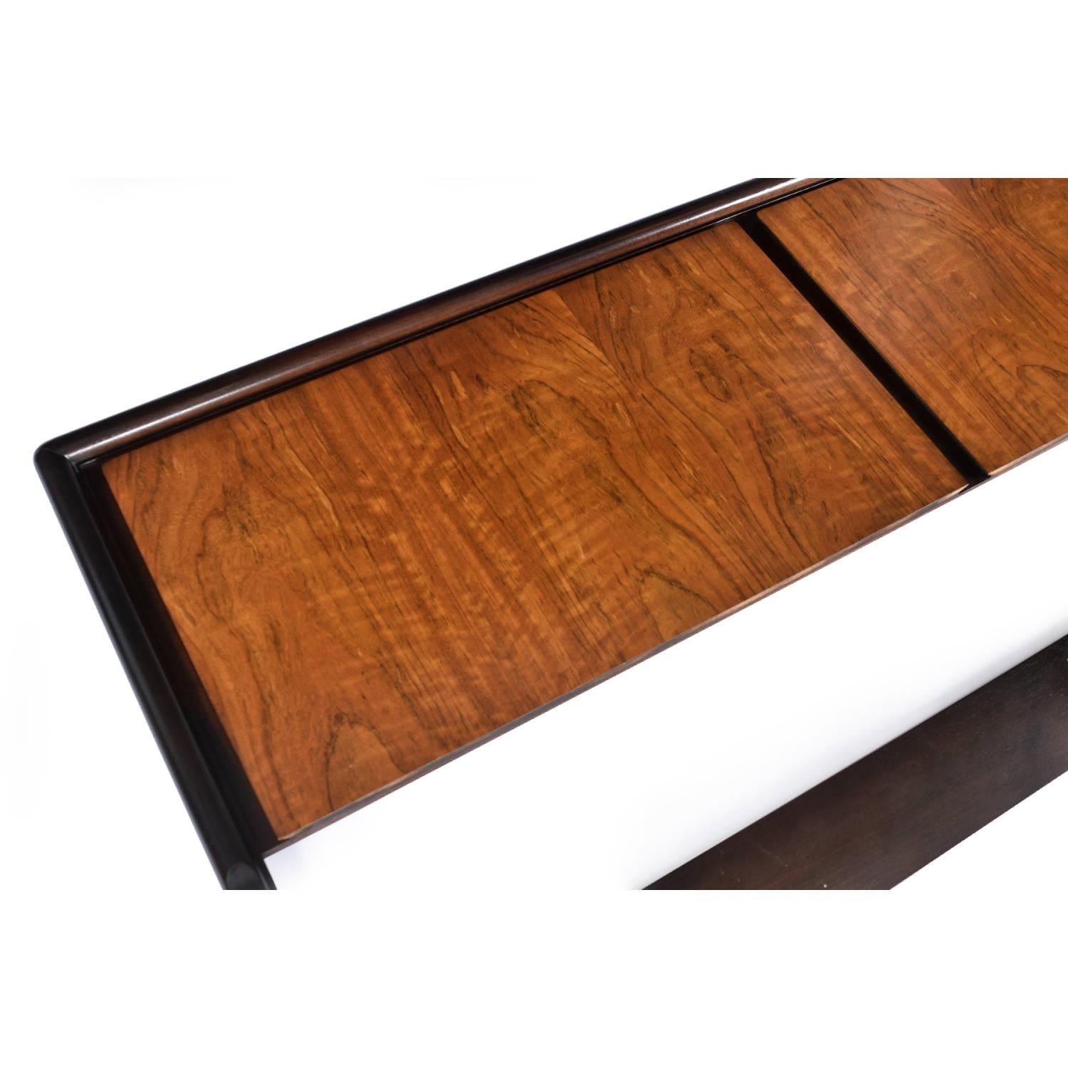 John Stuart for Mount Airy Teak Burl Walnut King Bed Headboard In Good Condition For Sale In Chattanooga, TN