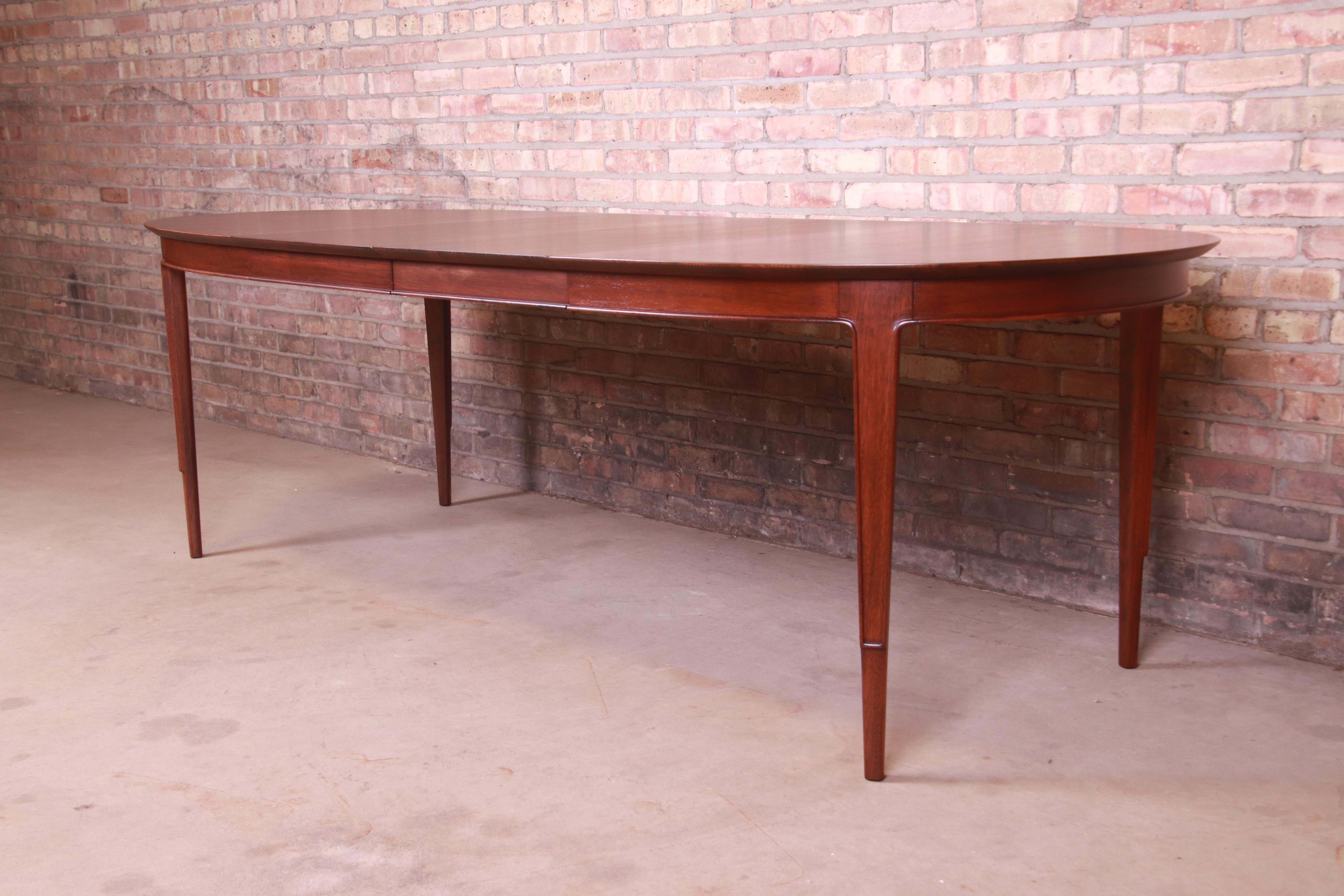 John Stuart Janus Collection Sculpted Walnut Dining Table, Newly Refinished In Good Condition In South Bend, IN