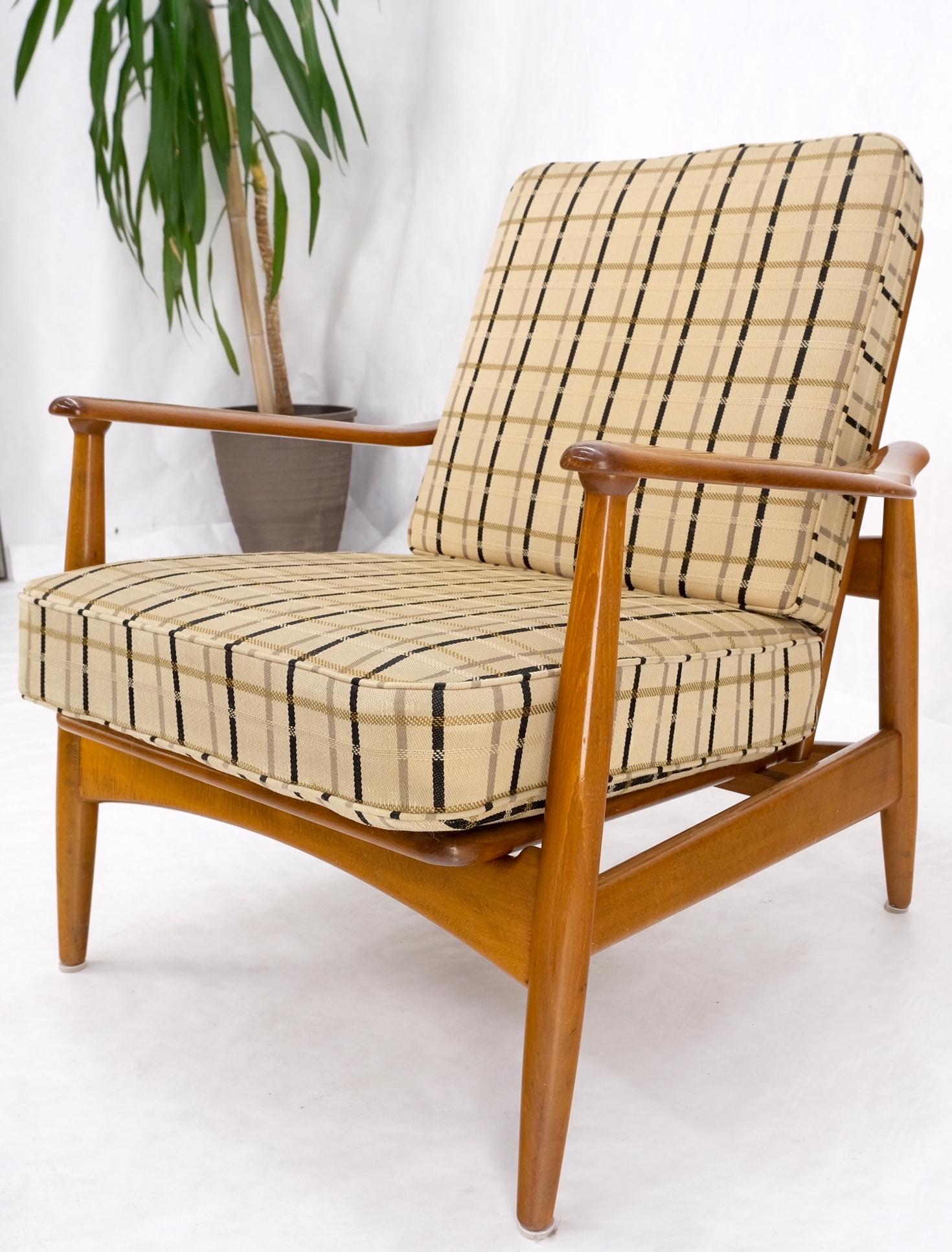 John Stuart Mid Century Danish Modern Plaid Pattern Upholstery Teak Lounge Chair For Sale 7