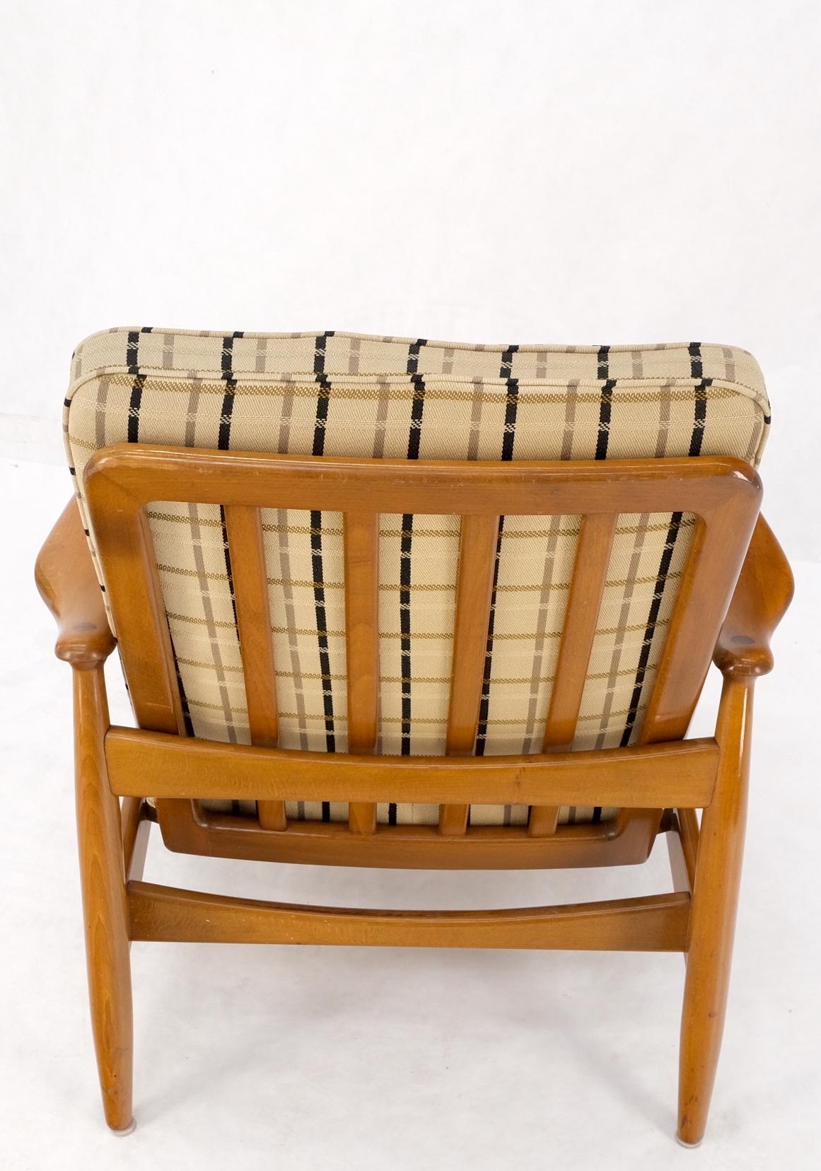 John Stuart Mid Century Danish Modern Plaid Pattern Upholstery Teak Lounge Chair For Sale 9