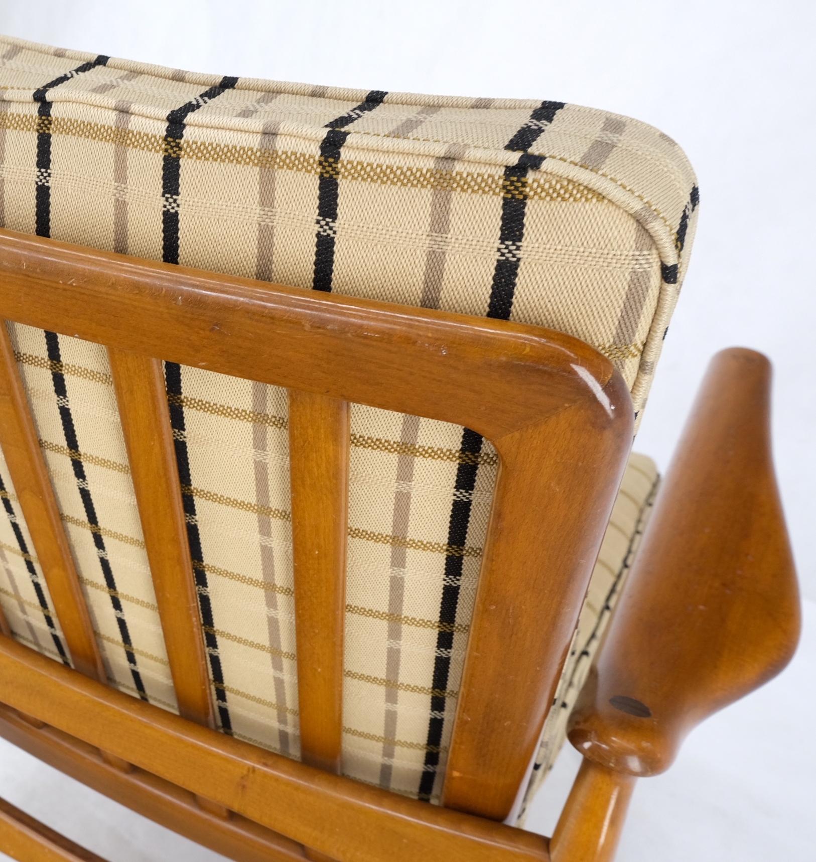 John Stuart Mid Century Danish Modern Plaid Pattern Upholstery Teak Lounge Chair For Sale 2