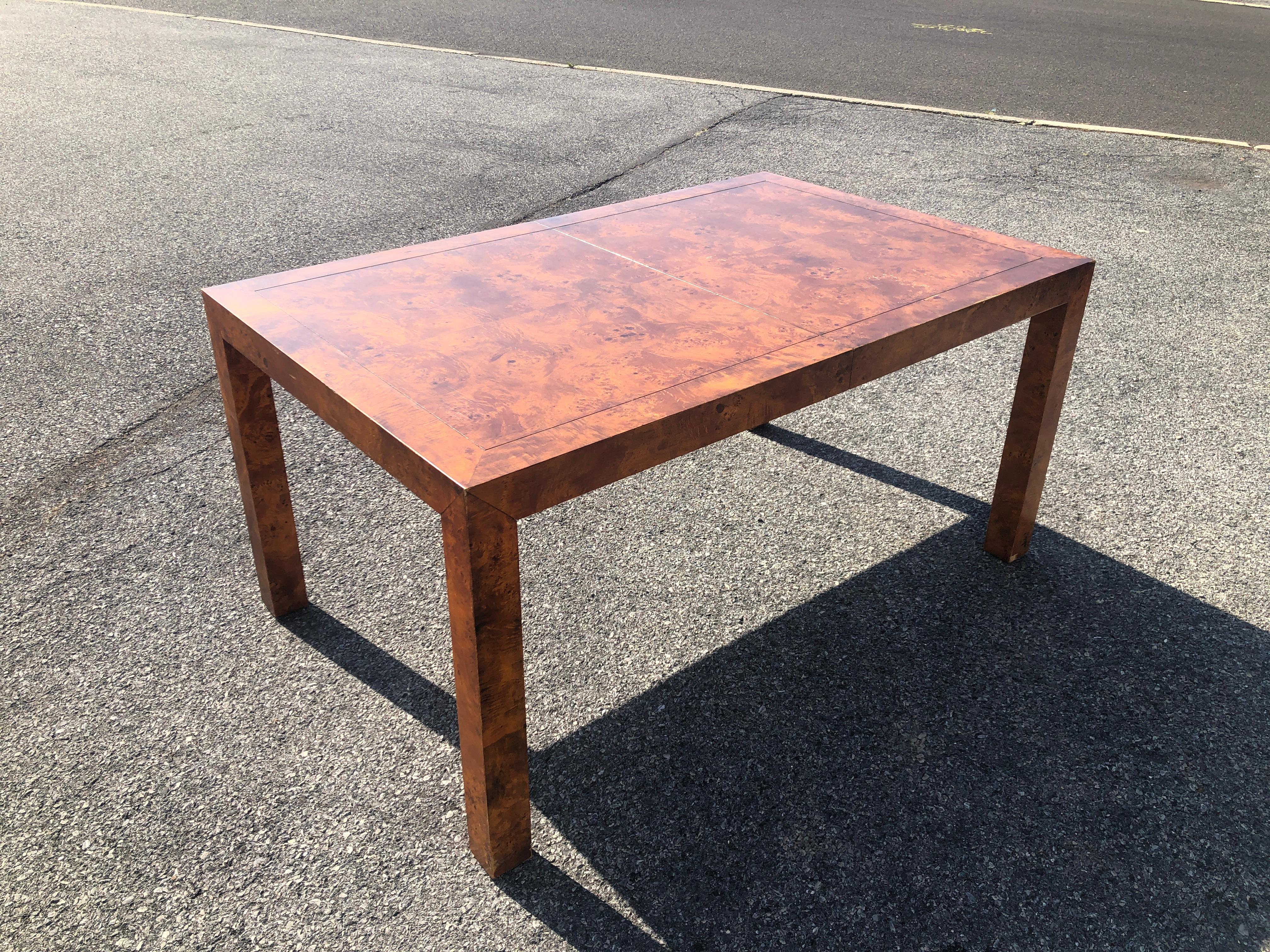 An exceptional Mid-Century Modern extension dining table designed by Roger Sprunger for John Stuart Furniture, USA, 1970s.
