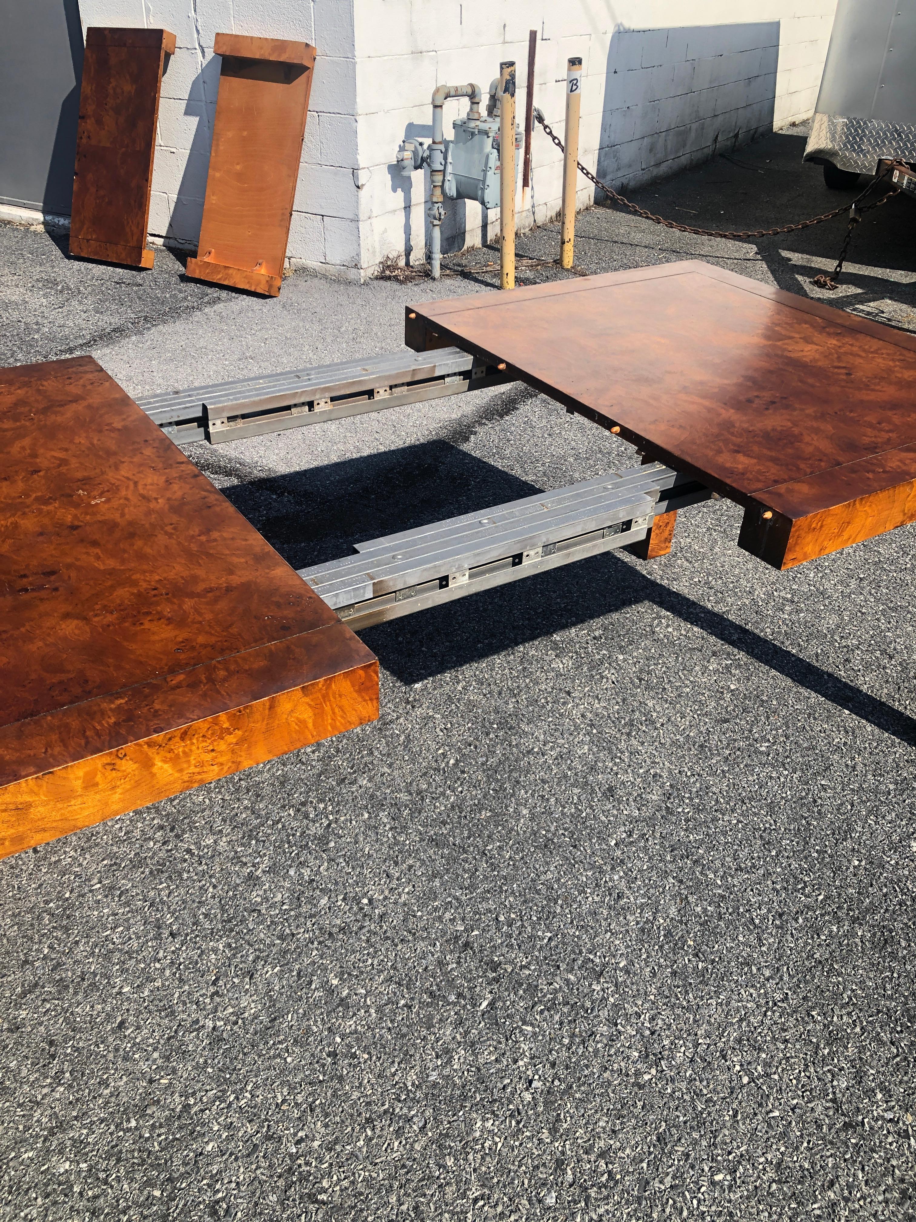 20th Century John Stuart Mid-Century Modern Burl Wood Extension Dining Table Olive Wood For Sale
