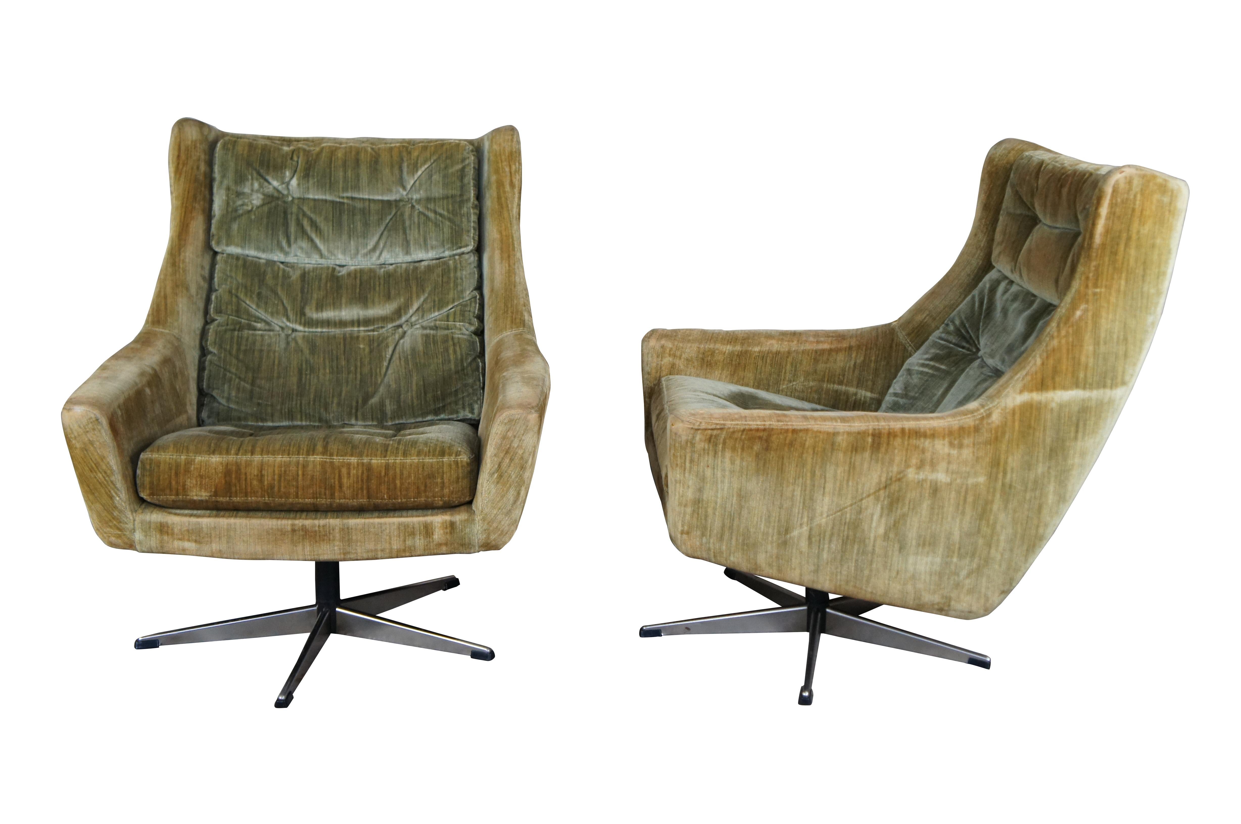 Scandinavian Modern John Stuart Mid Century Modern Danish Wingback Club Lounge Armchairs & Ottoman
