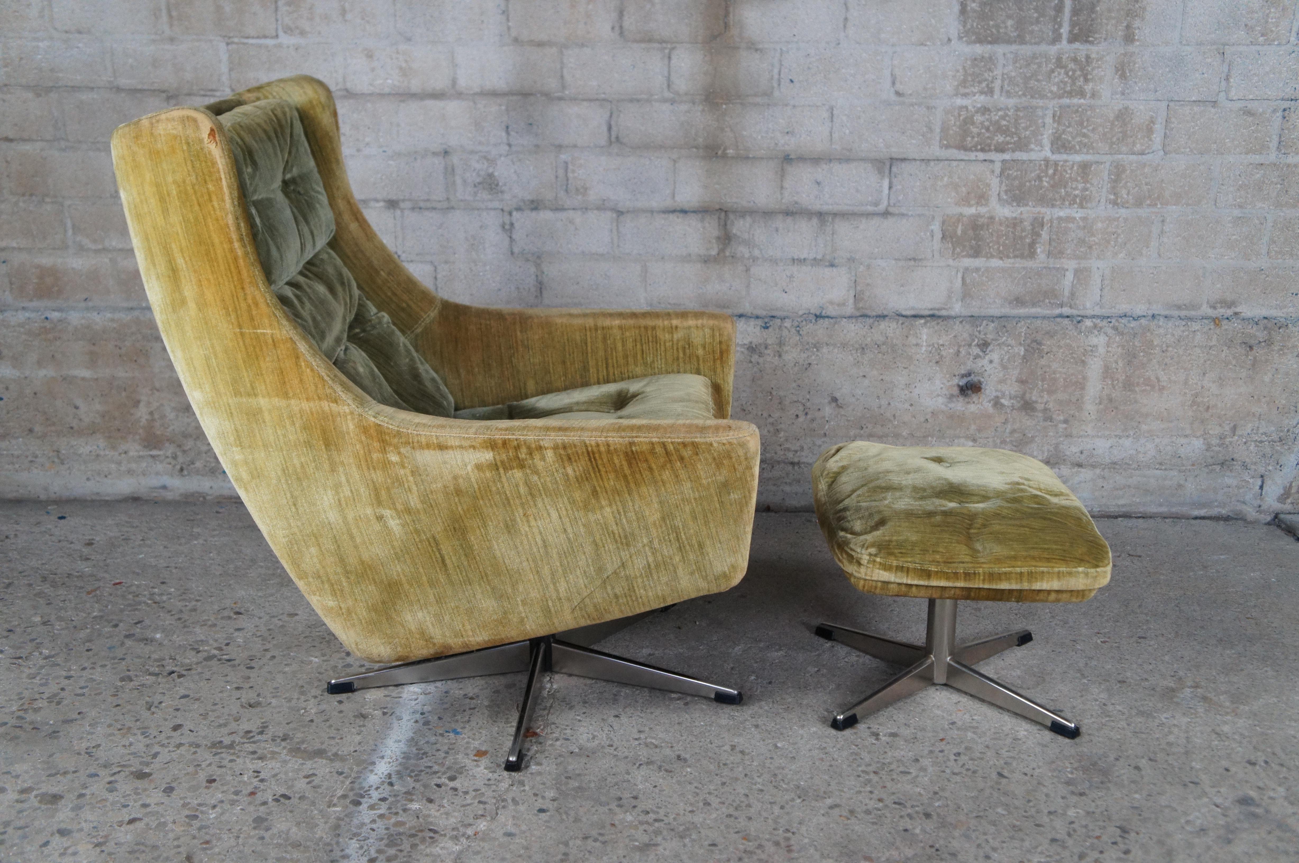 20th Century John Stuart Mid Century Modern Danish Wingback Club Lounge Armchairs & Ottoman