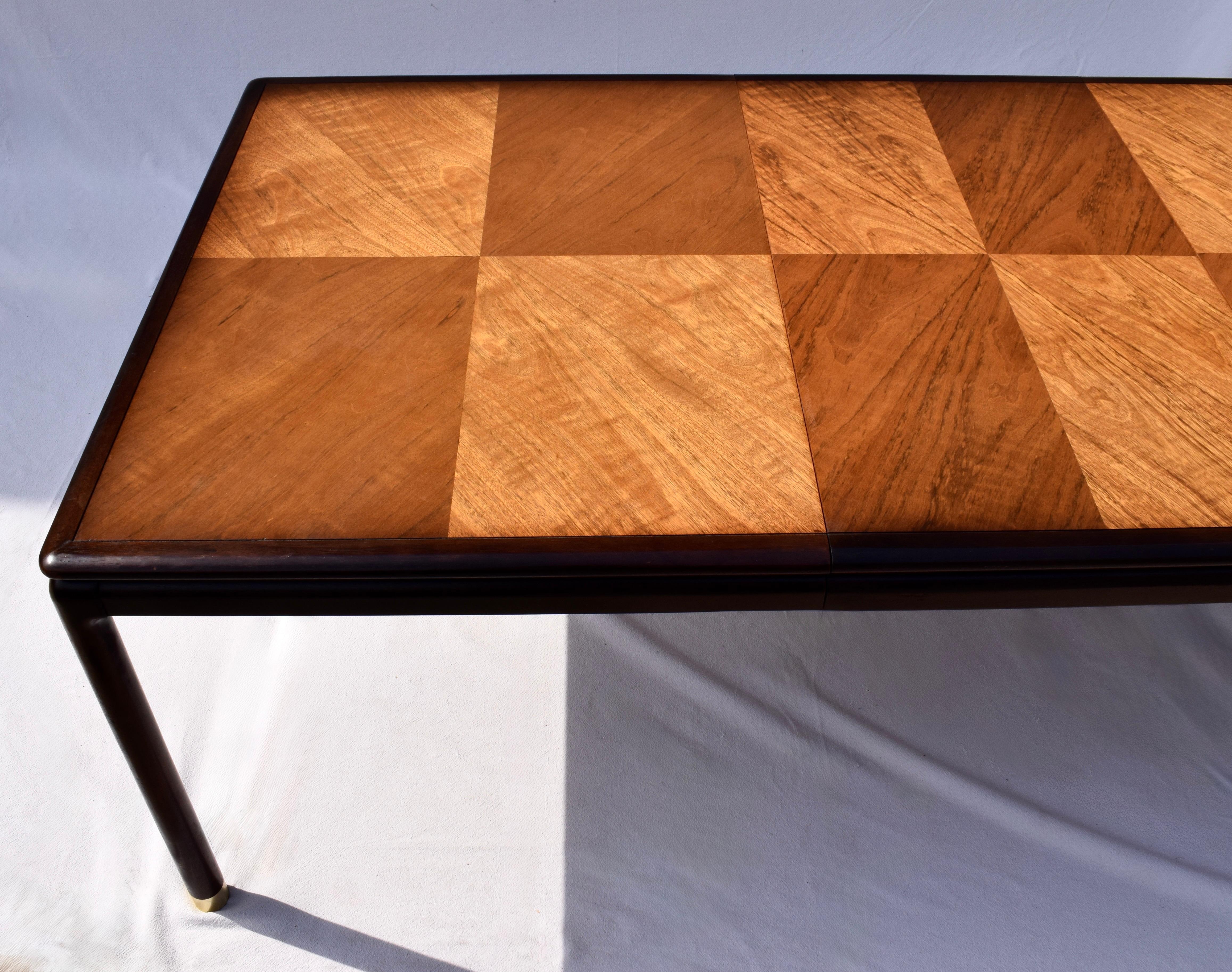 Table de salle à manger mi-siècle moderne John Stuart en vente 1