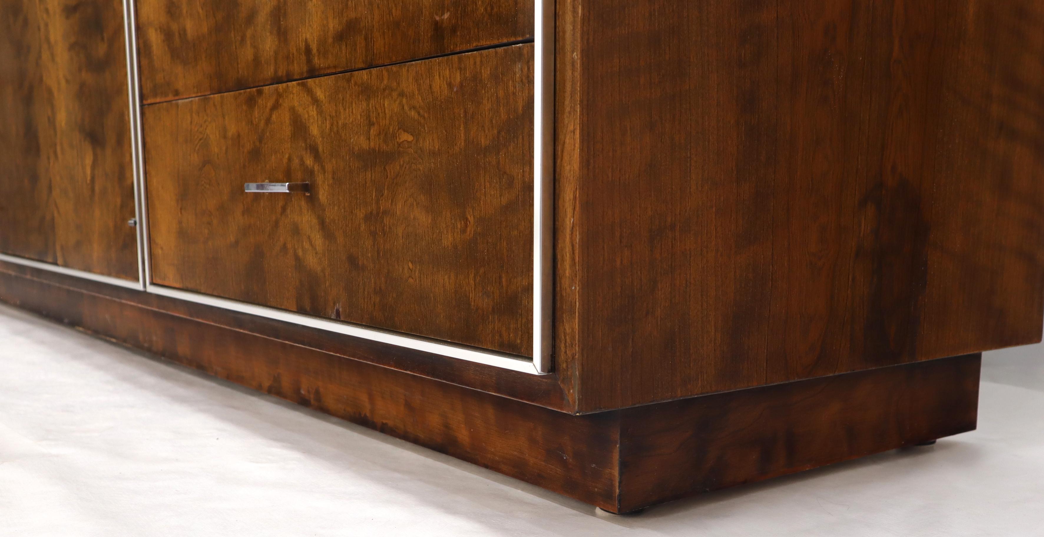 John Stuart mid-century modern long burl walnut dresser credenza w/ Chrome bezel For Sale 9