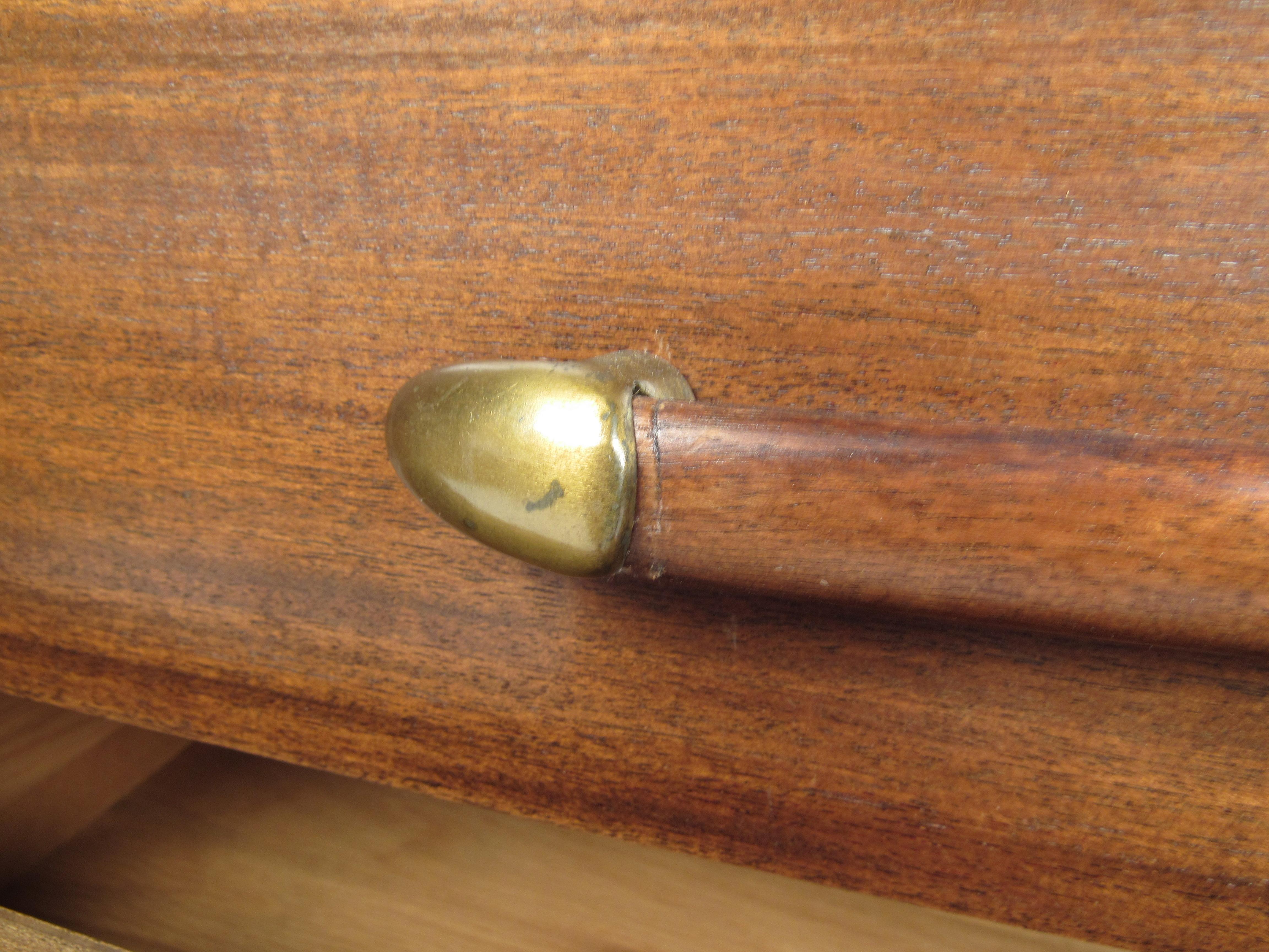 John Stuart Mid-Century Modern Walnut Dresser In Good Condition In Brooklyn, NY