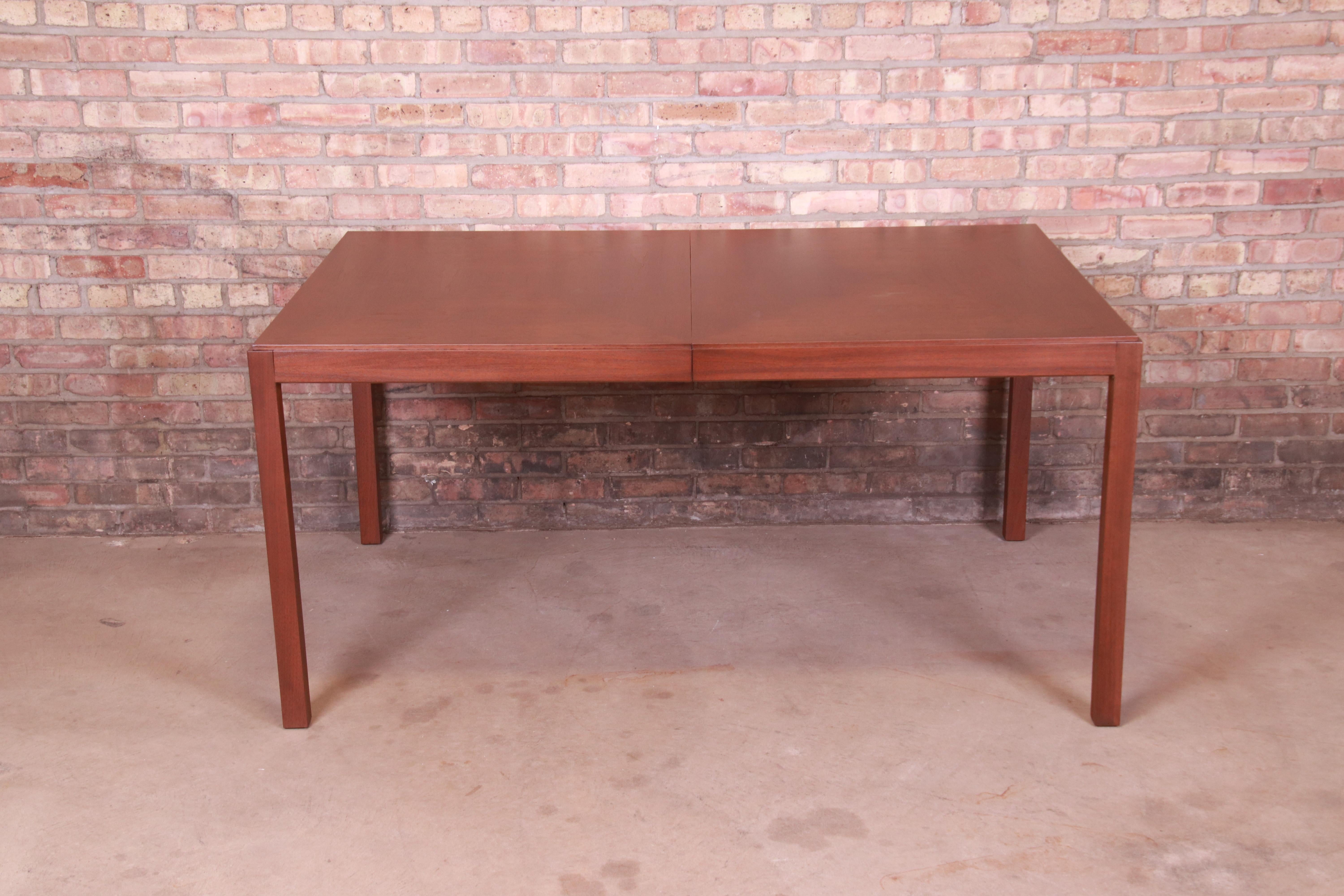 John Stuart Mid-Century Modern Walnut Extension Dining Table, Newly Refinished For Sale 5