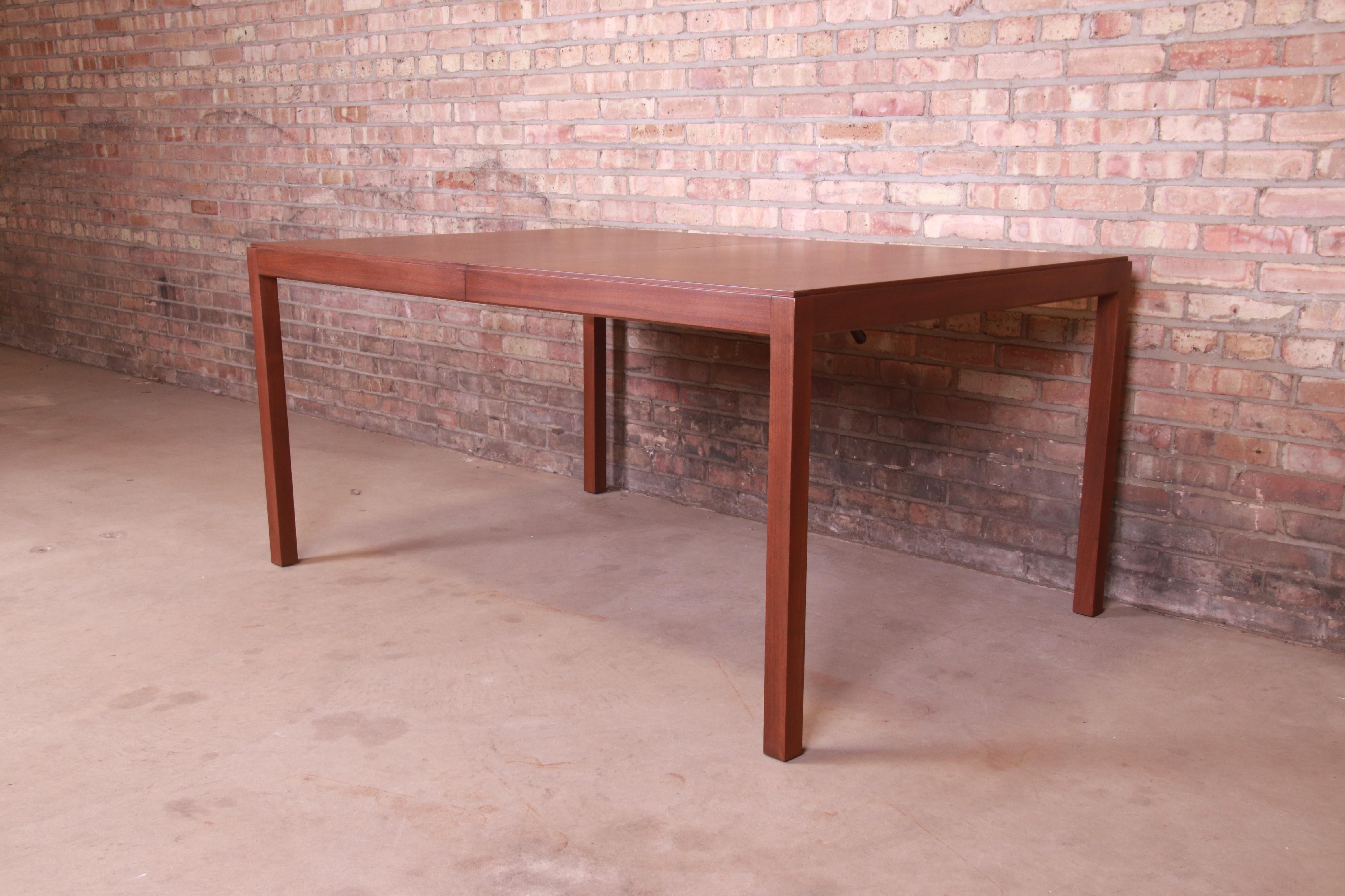 John Stuart Mid-Century Modern Walnut Extension Dining Table, Newly Refinished For Sale 8