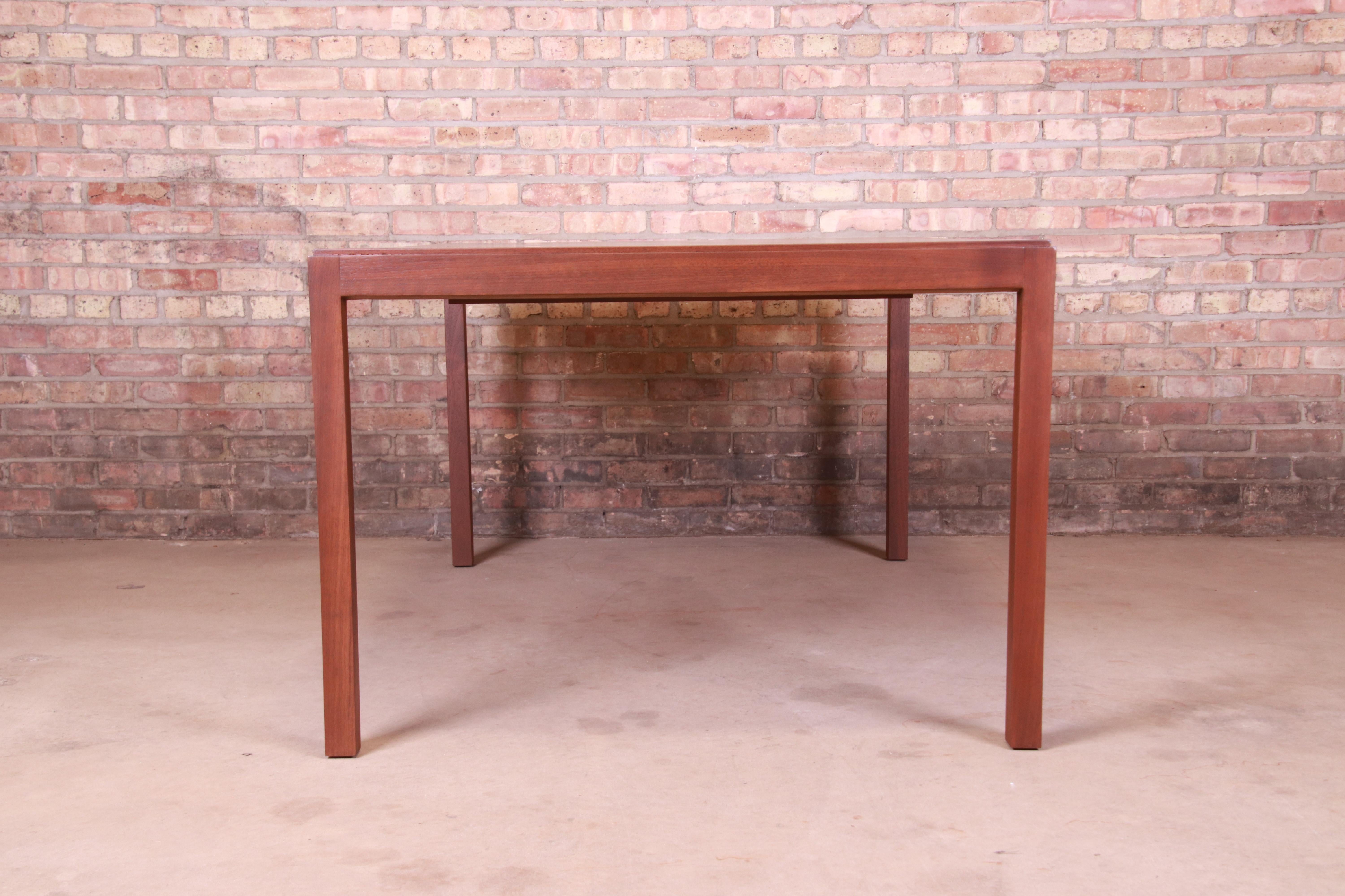 John Stuart Mid-Century Modern Walnut Extension Dining Table, Newly Refinished For Sale 14
