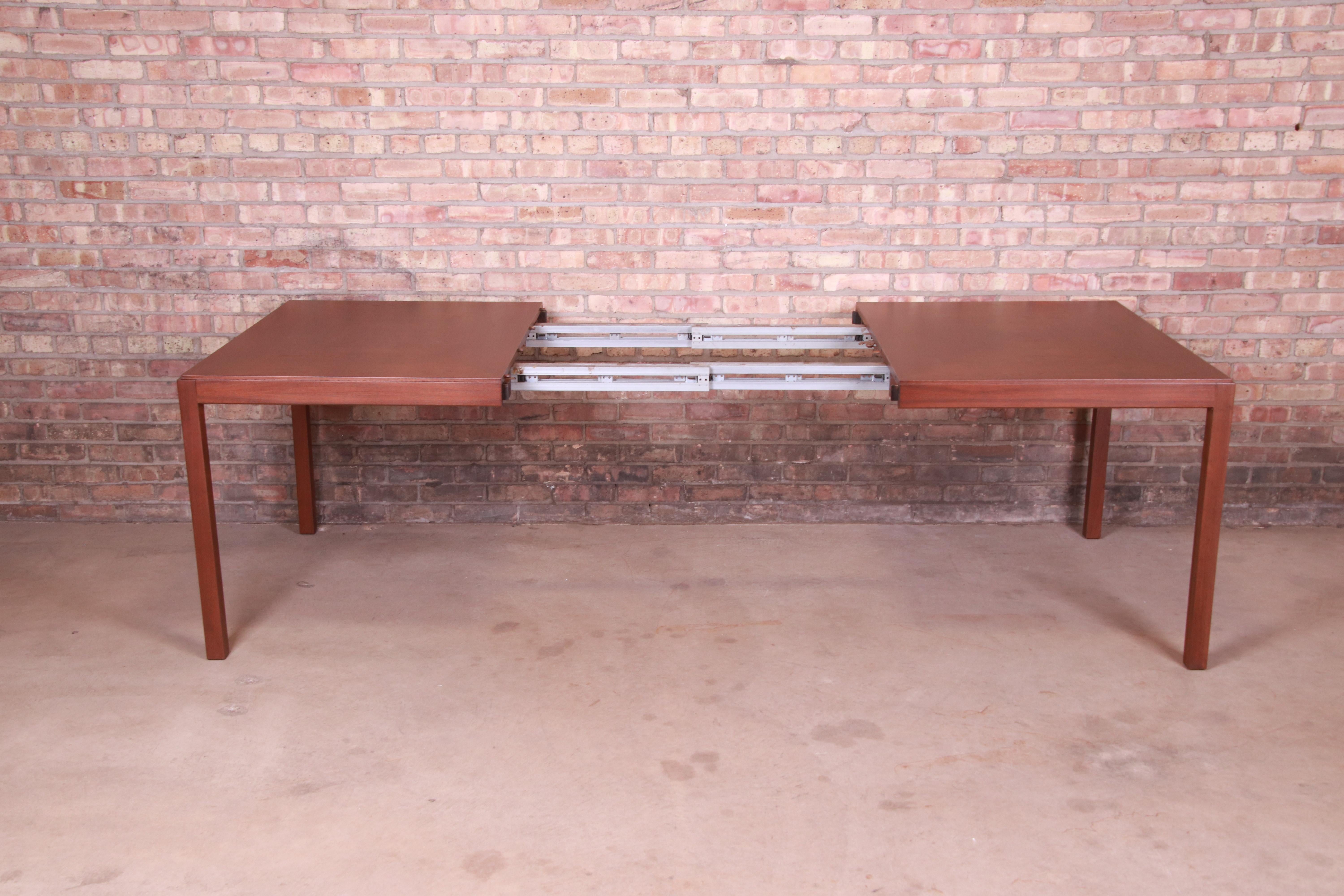 John Stuart Mid-Century Modern Walnut Extension Dining Table, Newly Refinished For Sale 4